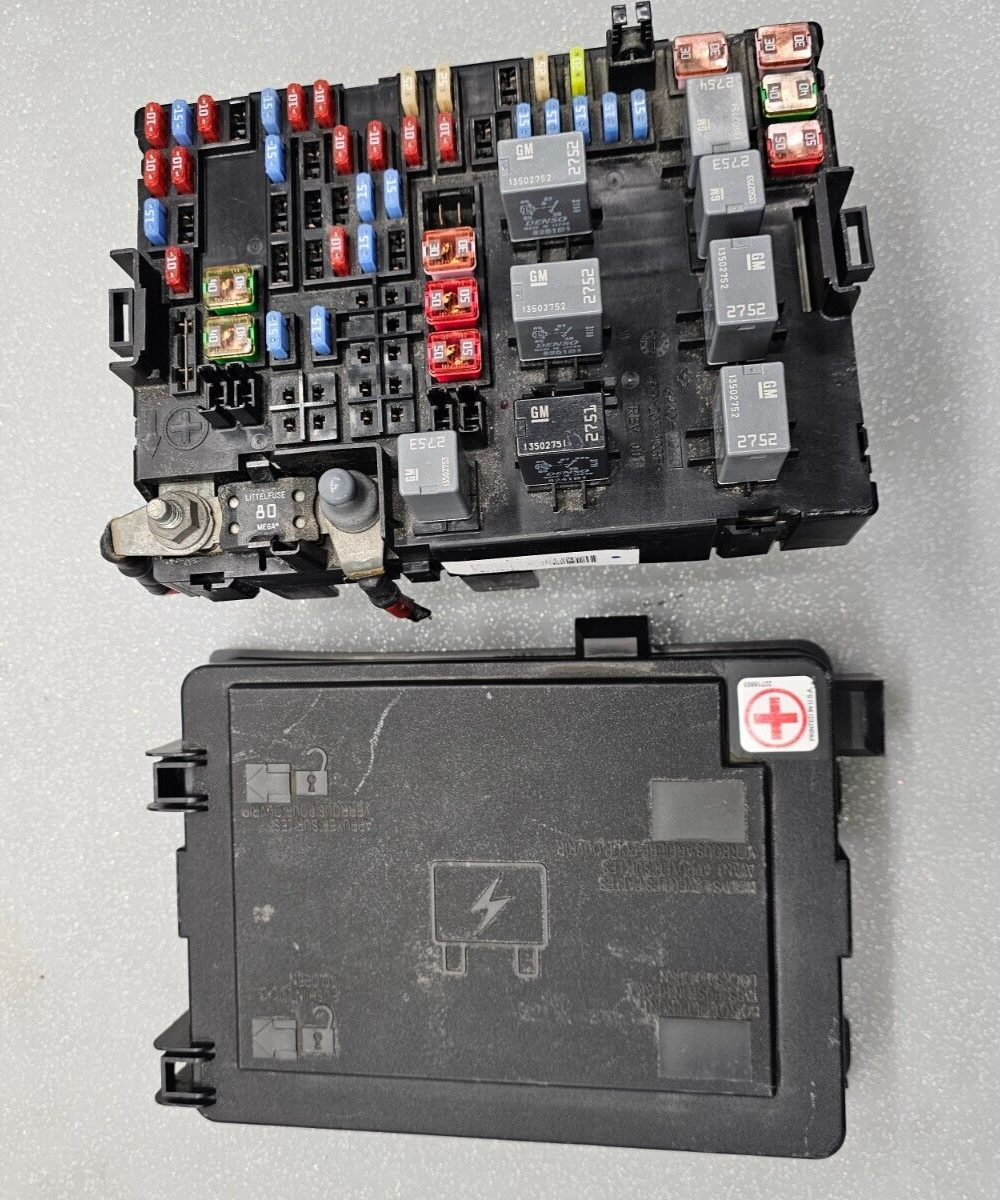 🔥2007-2009 Chevrolet Equinox Engine Fuse Relay Box Control Module OEM