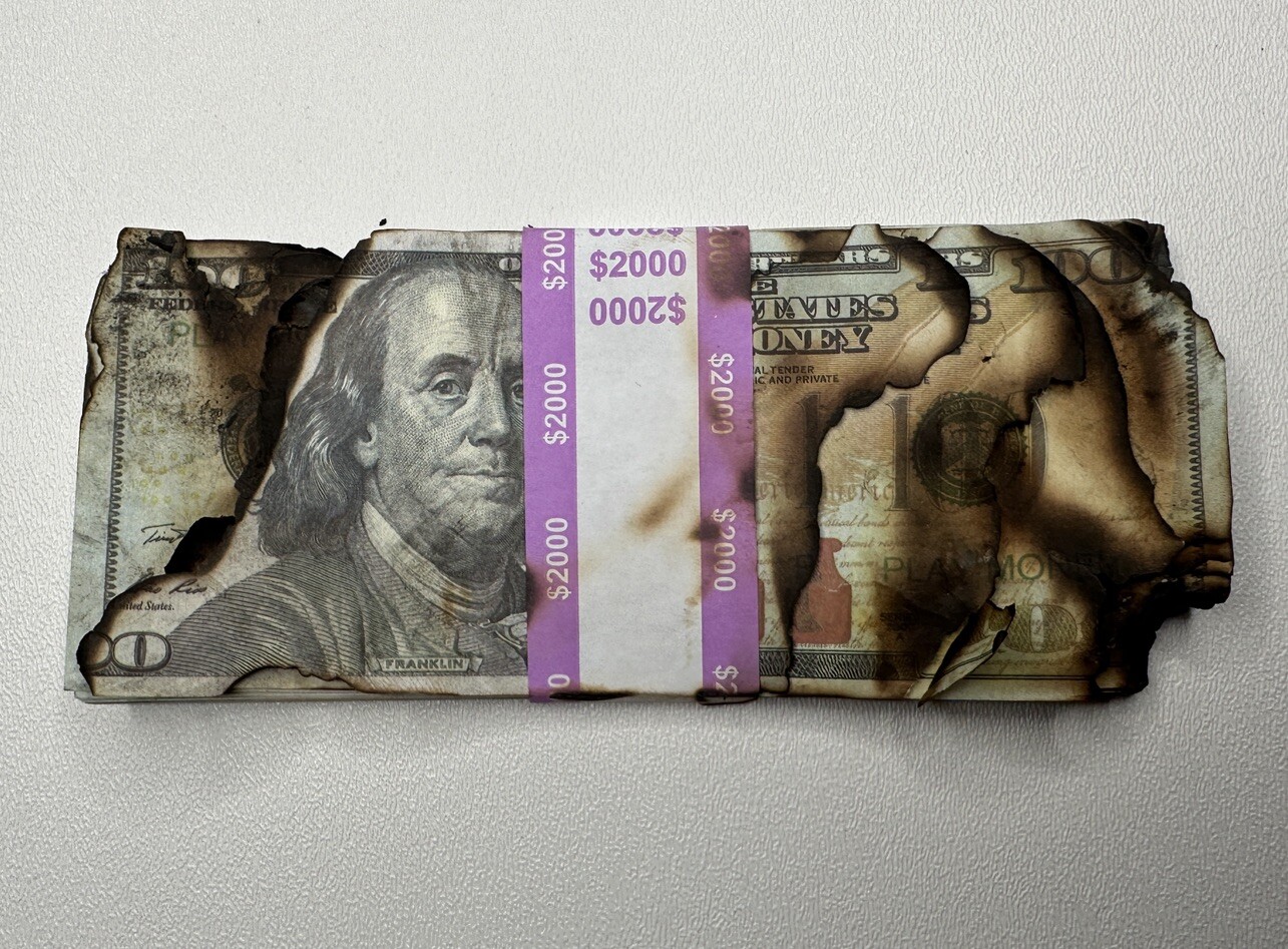 $2000 Banded Fire Damaged Play Money $100 x 20 Play Cash Prop Movie Art