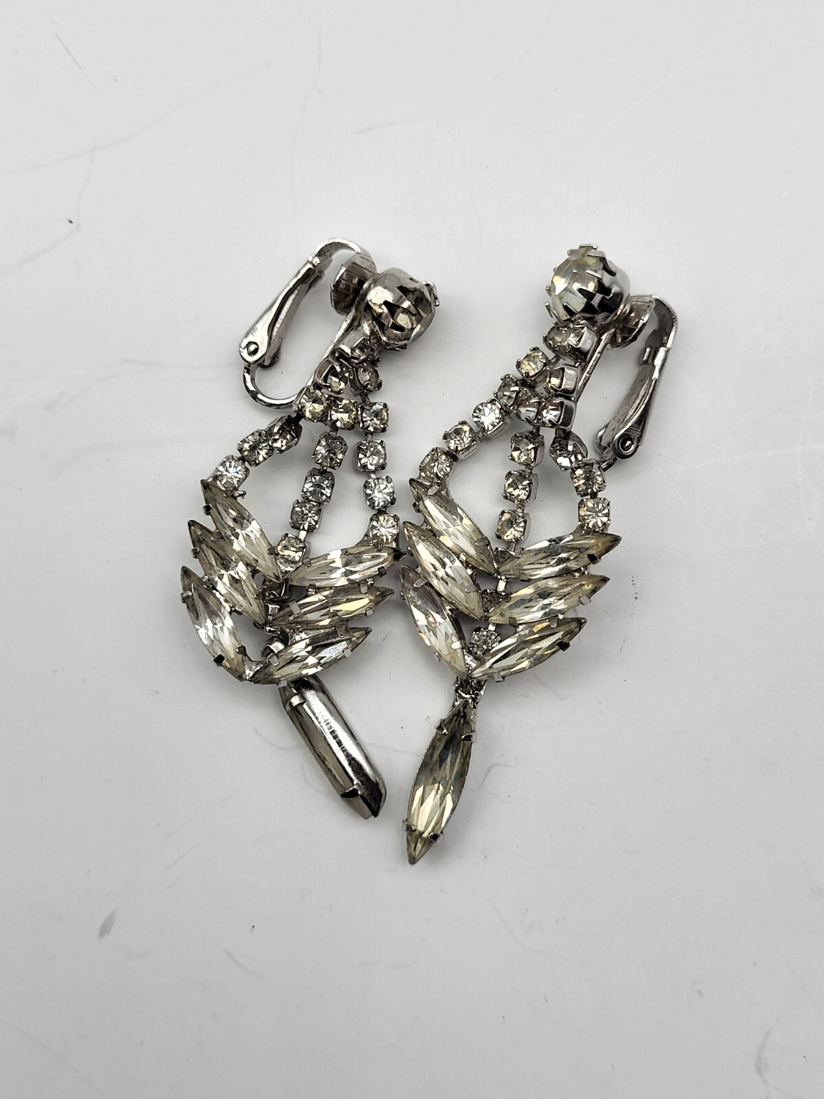 Vintage clip Earrings Stunning clear rhinestone glamorous Bridal