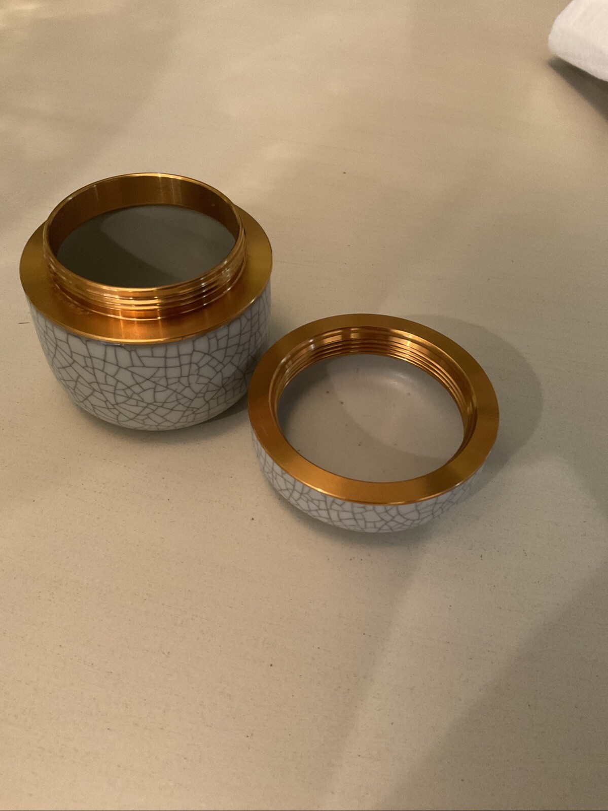 Porcelain And Copper Matcha Tea Holder Grey