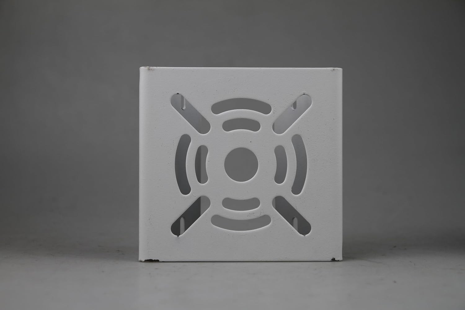 Universal Vertical Pole Mount for Security Camera, White | Solid Metal Bracket
