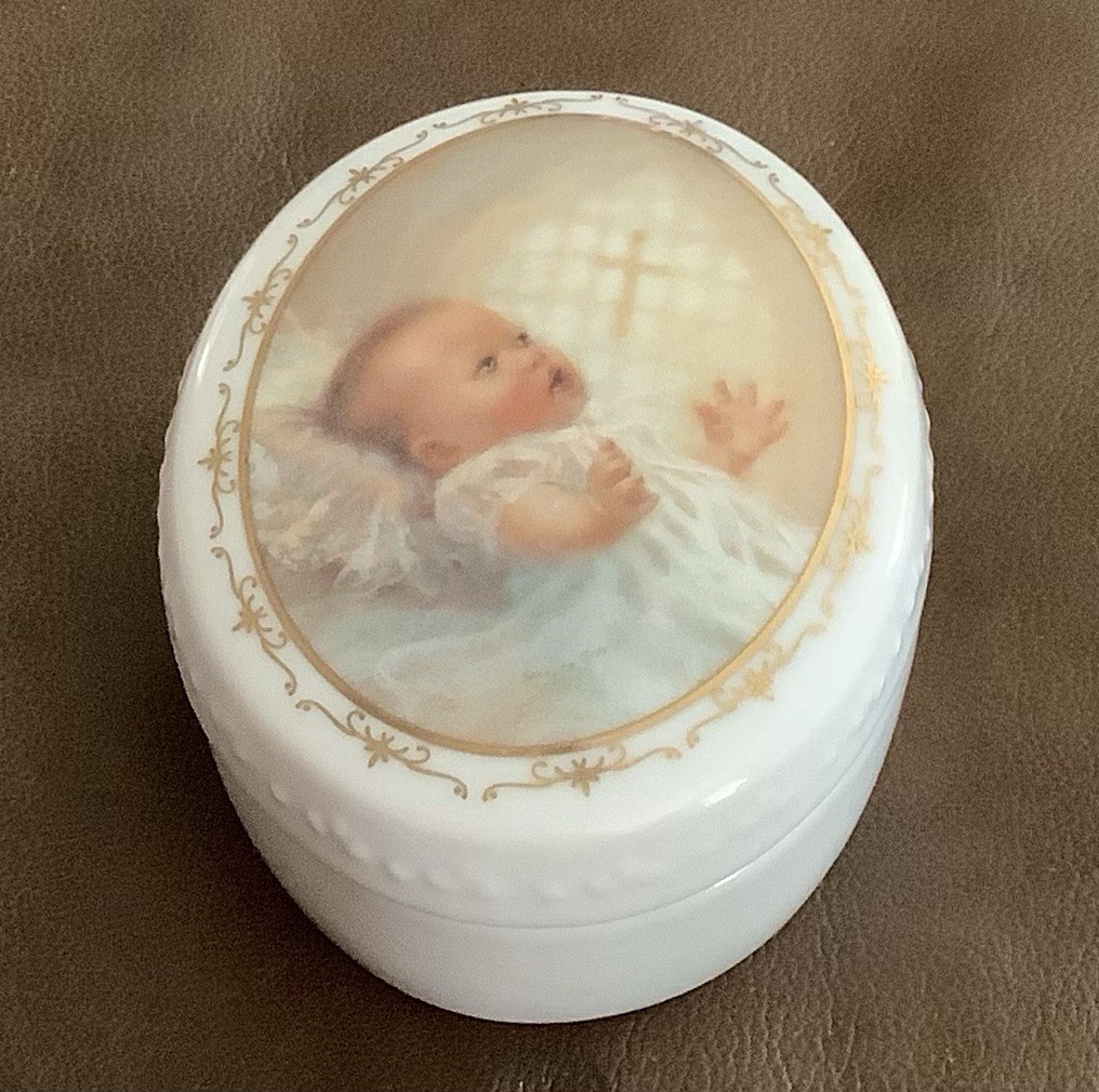 Vtg 1998 Roman Inc God's Treasure Porcelain Covered Trinket Box K. Fincher(60ia)