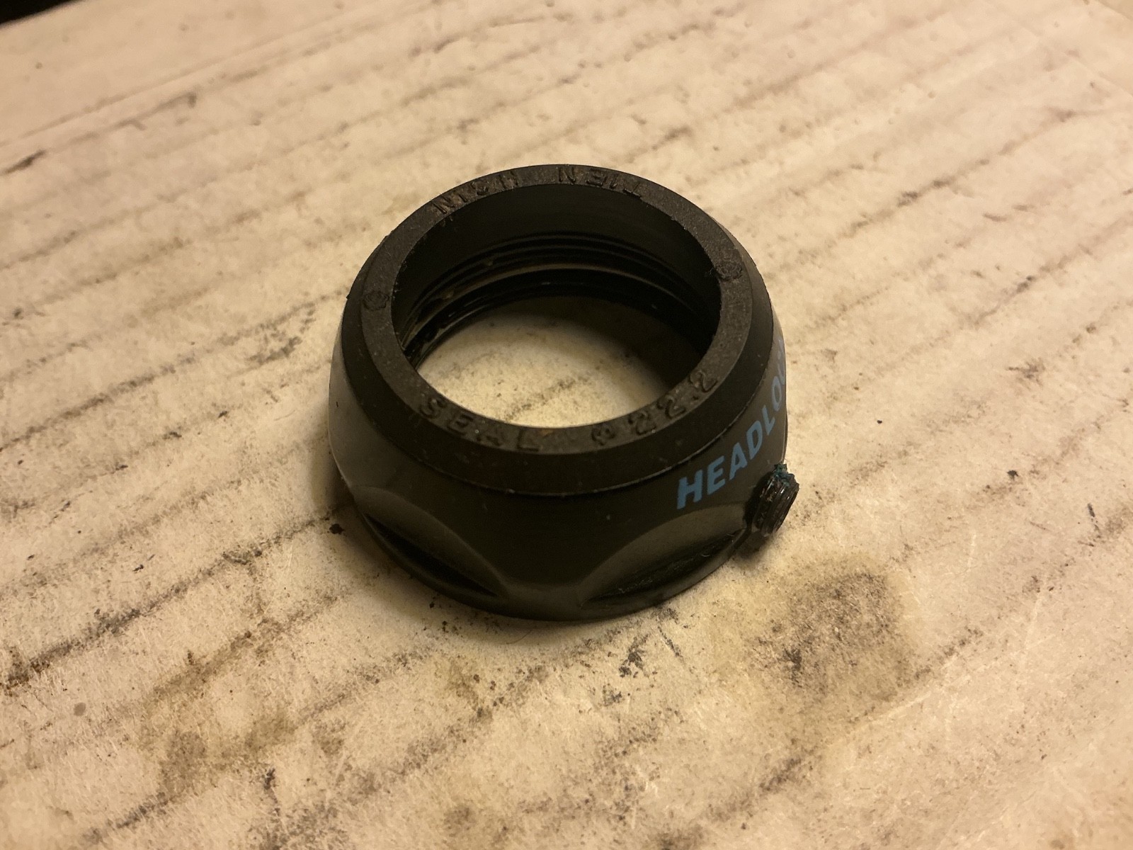 DELTA headset locking top-nut Blk 1" threaded 22.2mm