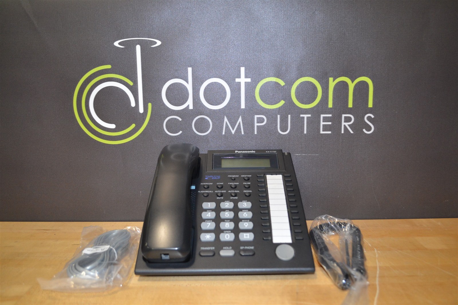 PANASONIC KX-T7737-B Office Display Digital System 24 Button Backlit Talking CID