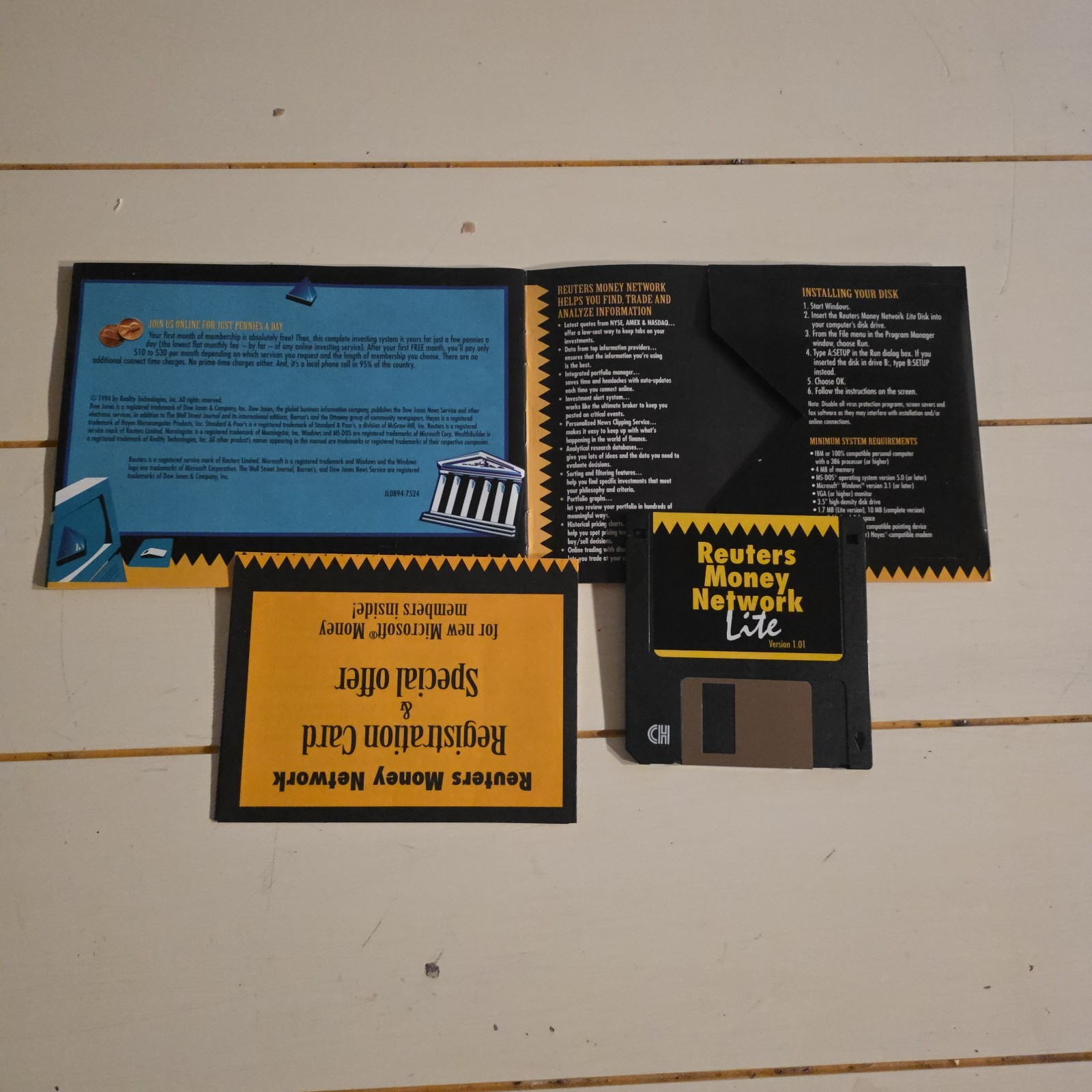 Reuters Vintage Money NETWORK DISK LITE SOFTWARE in Packaging Rare Collectible?