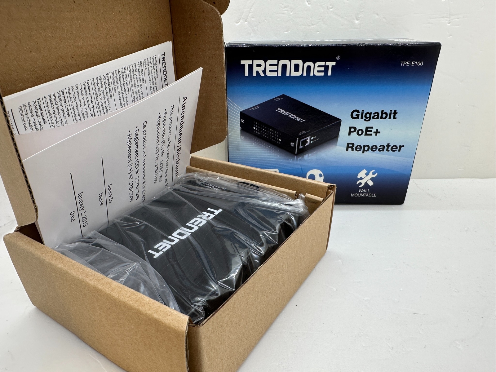 TRENDnet TPE-E100 Gigabit PoE+ Repeater New Open Box