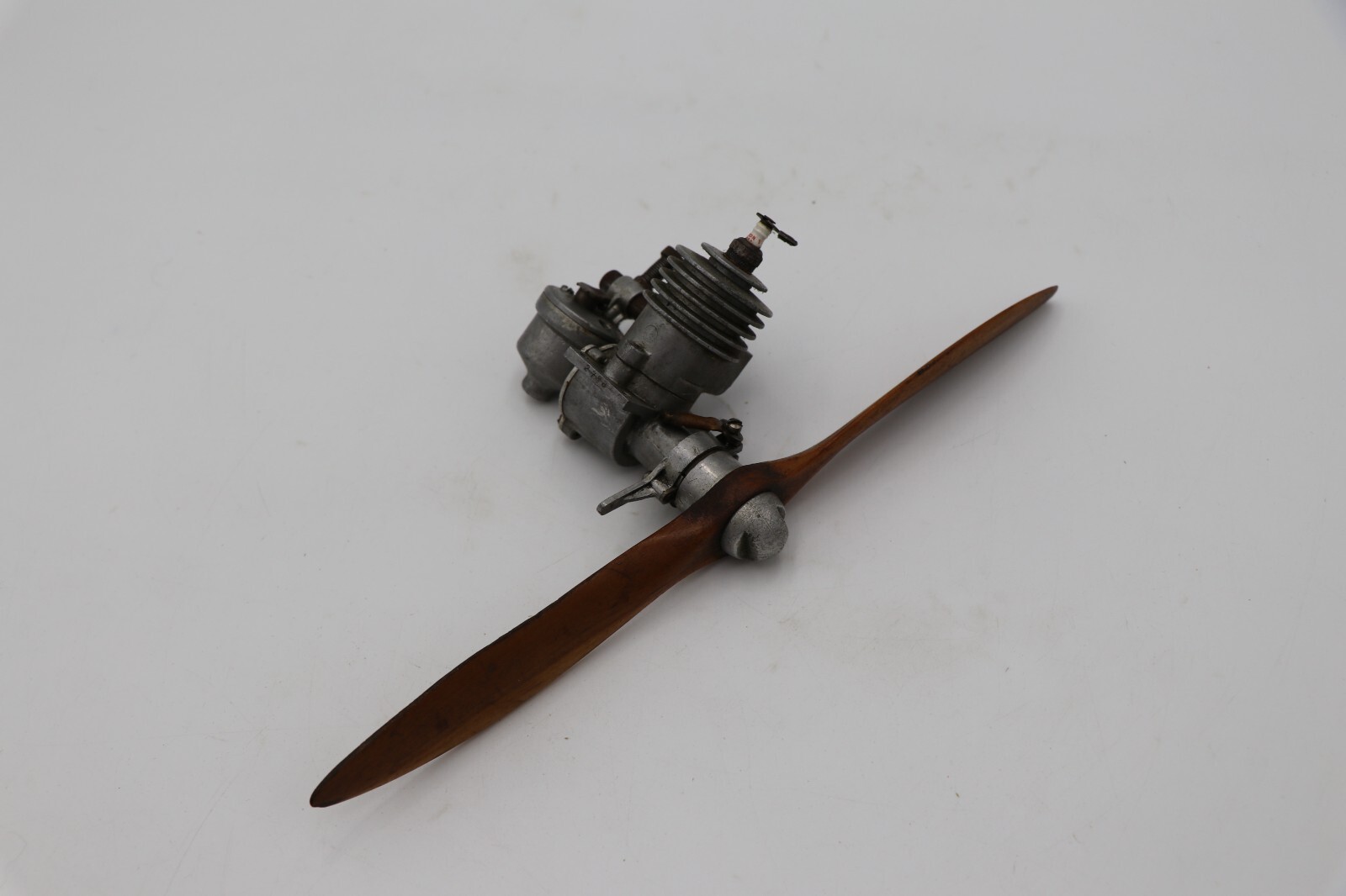 Vintage Synchro-Devices Detroit Single Ignition R/C Aircraft Gas Engine