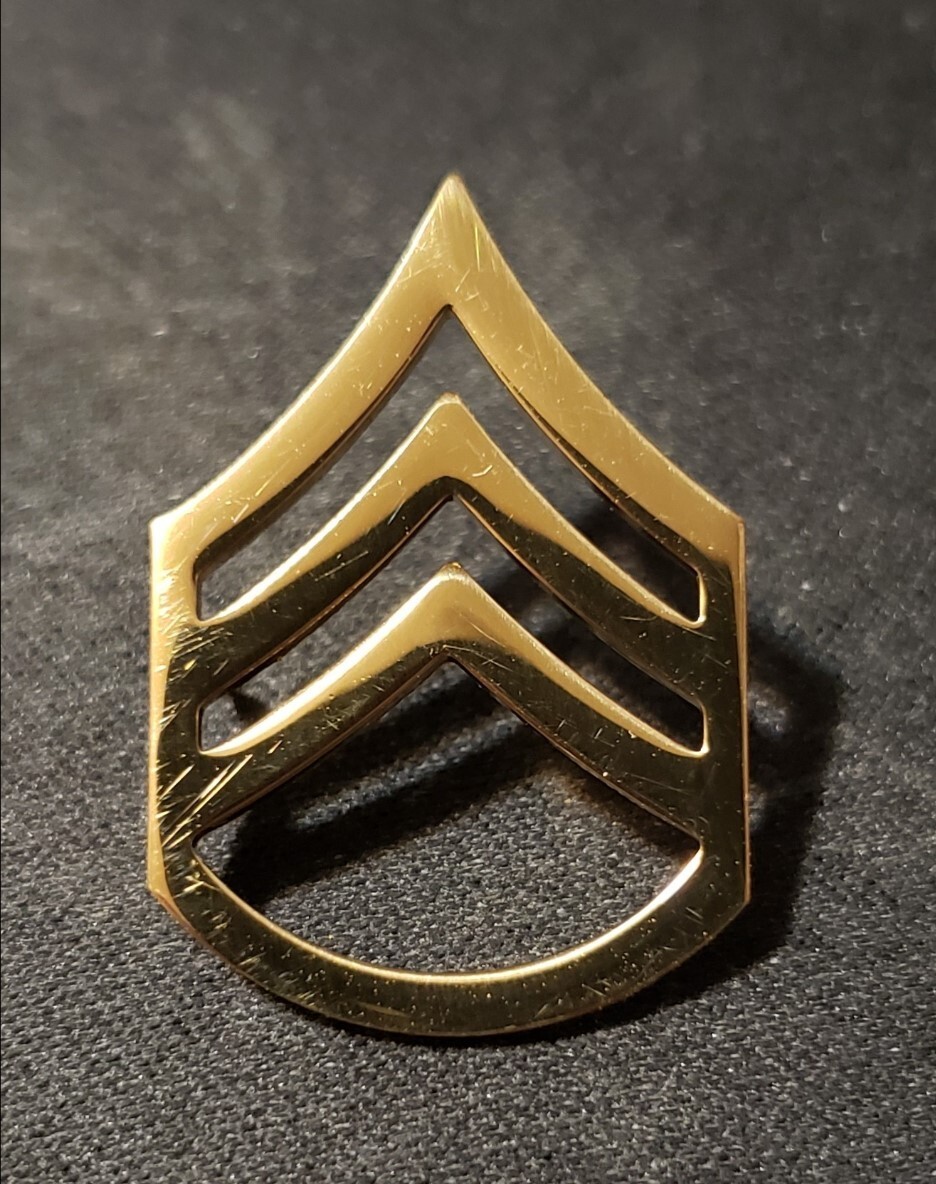 US Army Staff Sergeant Rank - Hat Pin / Rank Insignia
