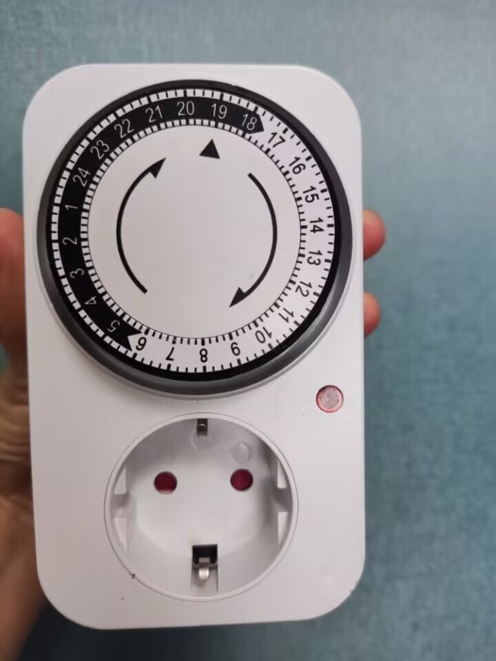 EU US Plug Programmable 24H Timer Switch Countdown Switch Socket Auto Power Off