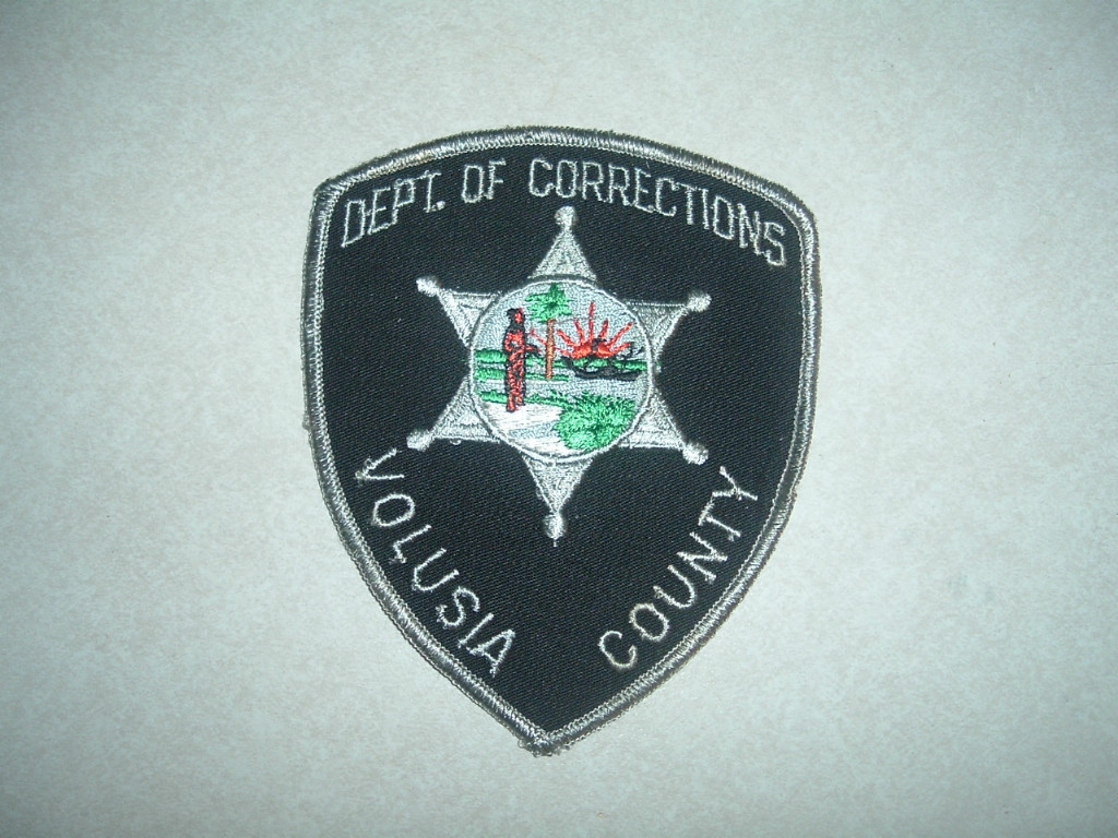 LAW ENFORCEMENT PATCH DEPT CORRECTIONS VOLUSIA COUNTY