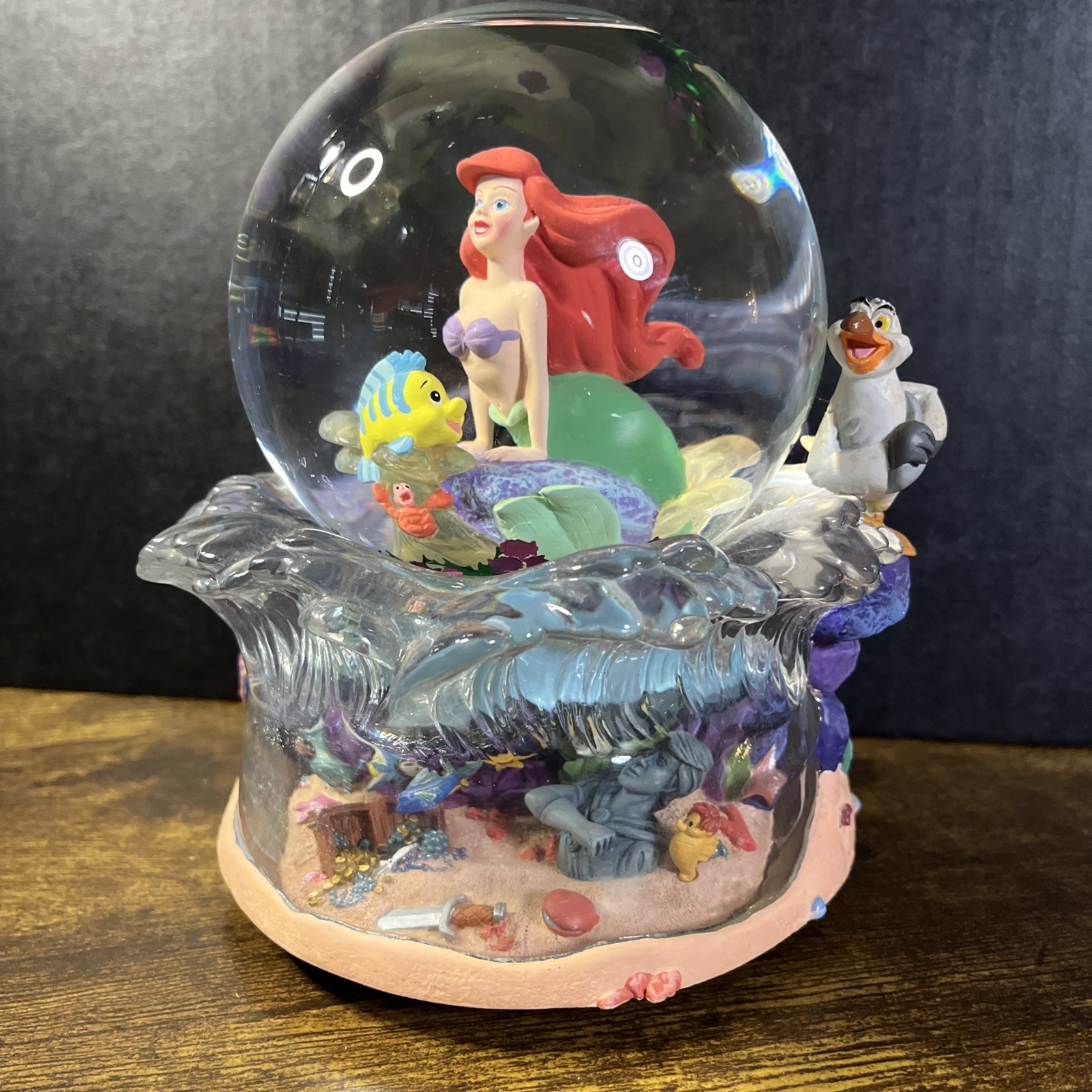 Disney Little Mermaid Ariel Snowglobe Musical Plays "Under The Sea"