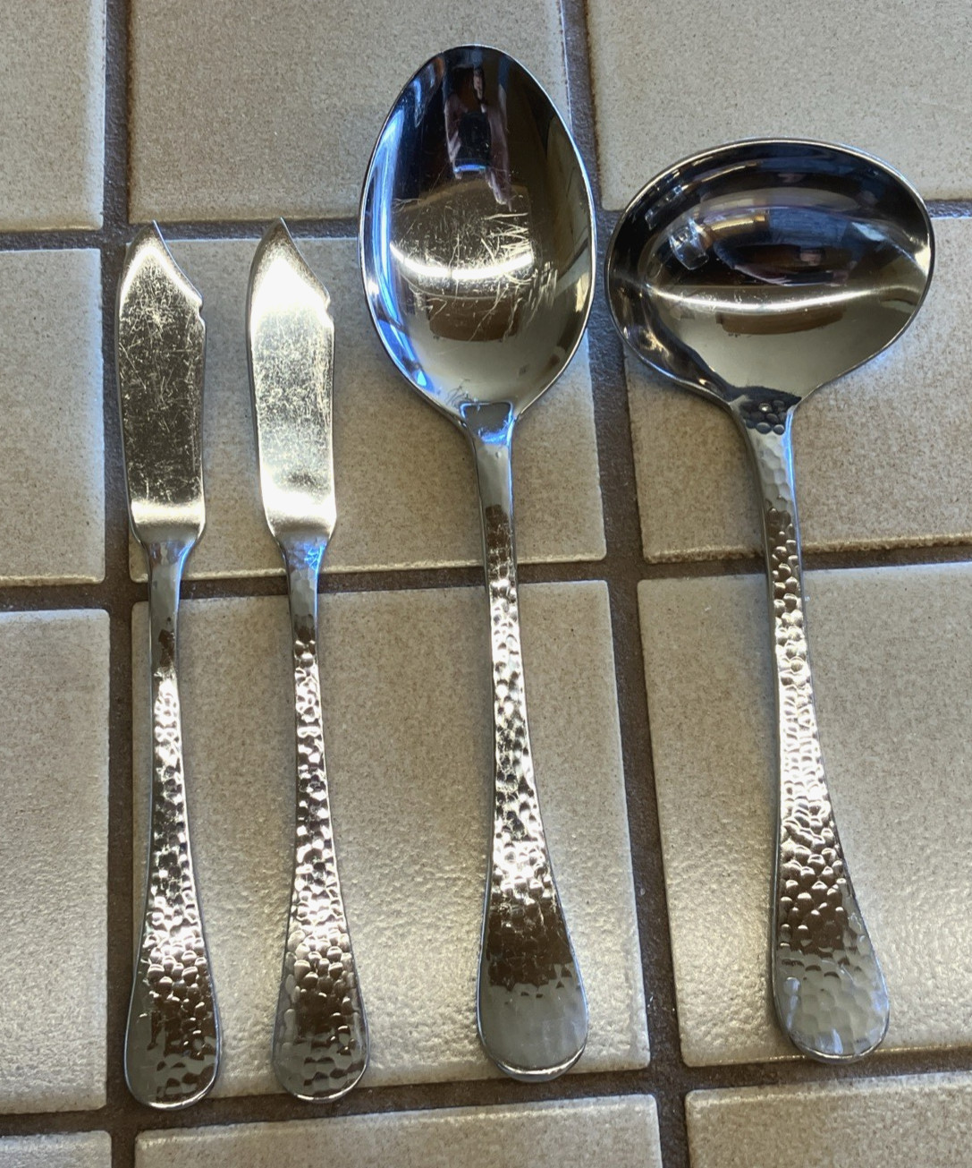 GINKGO LAFAYETTE GLOSSY HAMMERED STAINLESS SET OF 4 SERVING PIECES