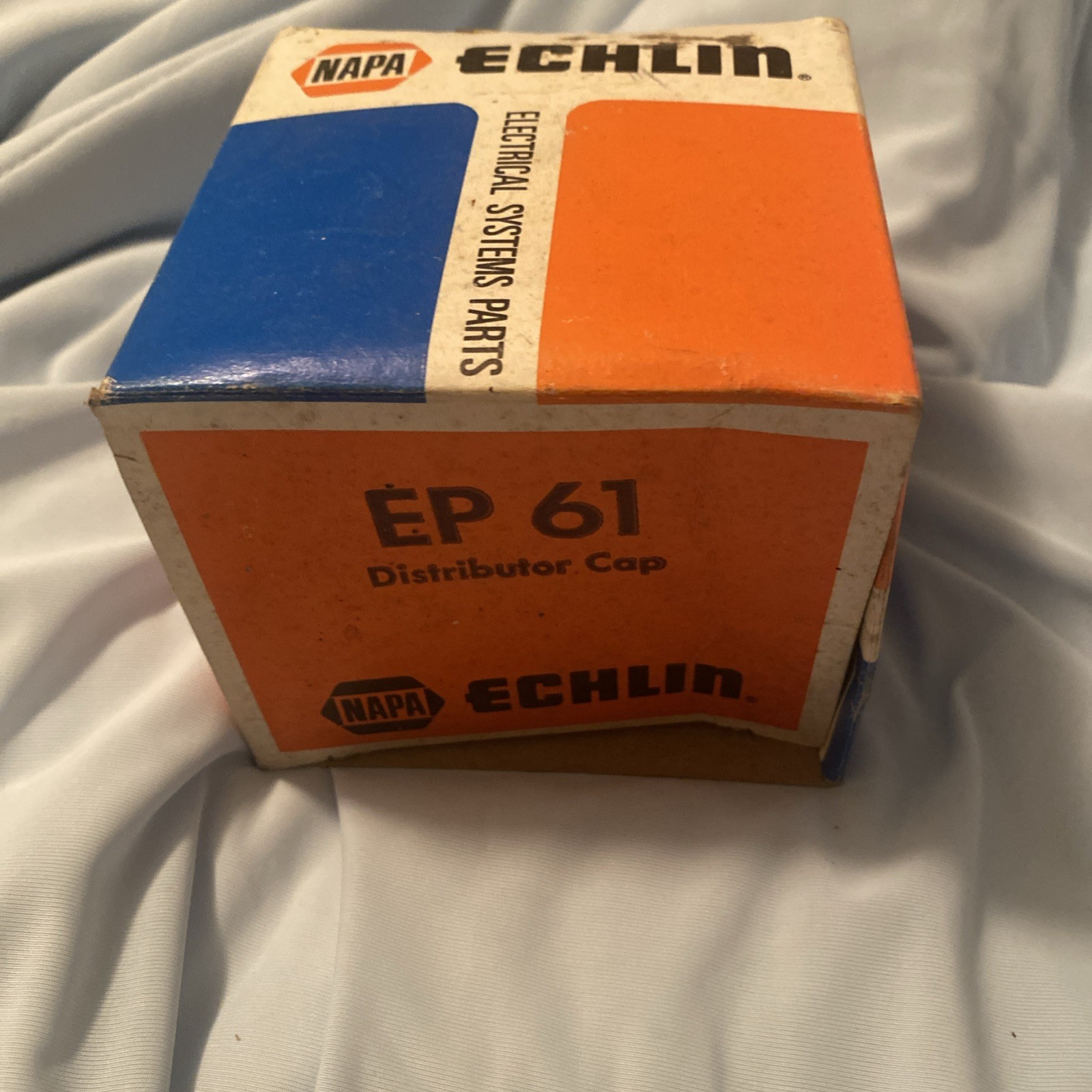 1 NAPA Echlin EP 61  Distributor Cap ORIGINAL BOX VINTAGE PART.  Brand New