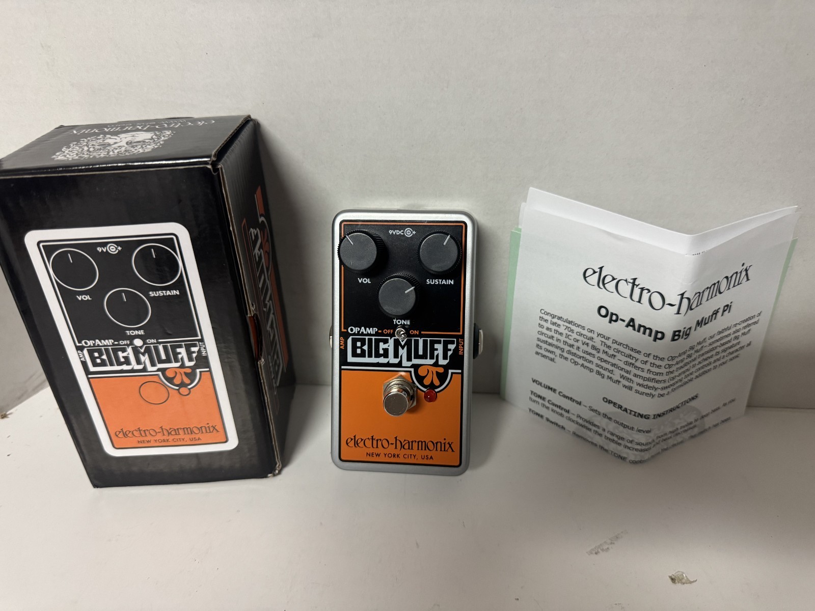 Electro-Harmonix - Big Muff Op Amp - Fuzz - Electric Guitar Effects Pedal - EHX