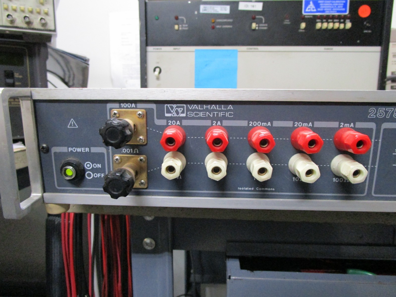 VALHALLA SCIENTIFIC 2575A AC / DC - ACTICE CURRENT SHUNT - FULLY FUNCTIONAL
