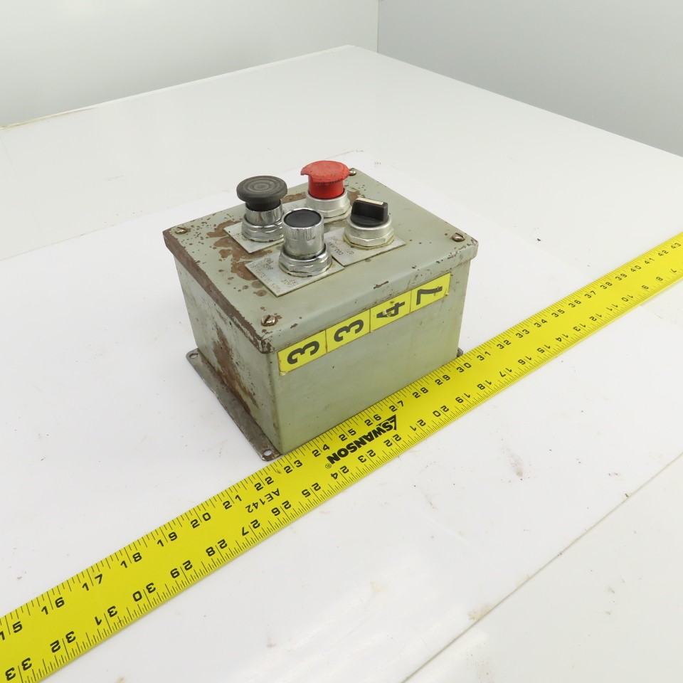 7-1/2" x 6" x 4-1/2" Operator Control Box W/2 Momentary Contact E-Stop & Switch