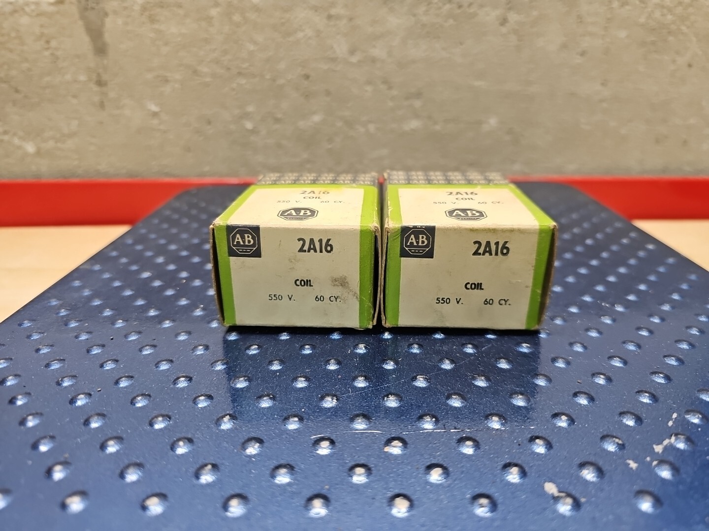 ALLEN BRADLEY 2A16 550V 60cy Coil☆LOT OF 2☆NEW SURPLUS FREE SHIPPING