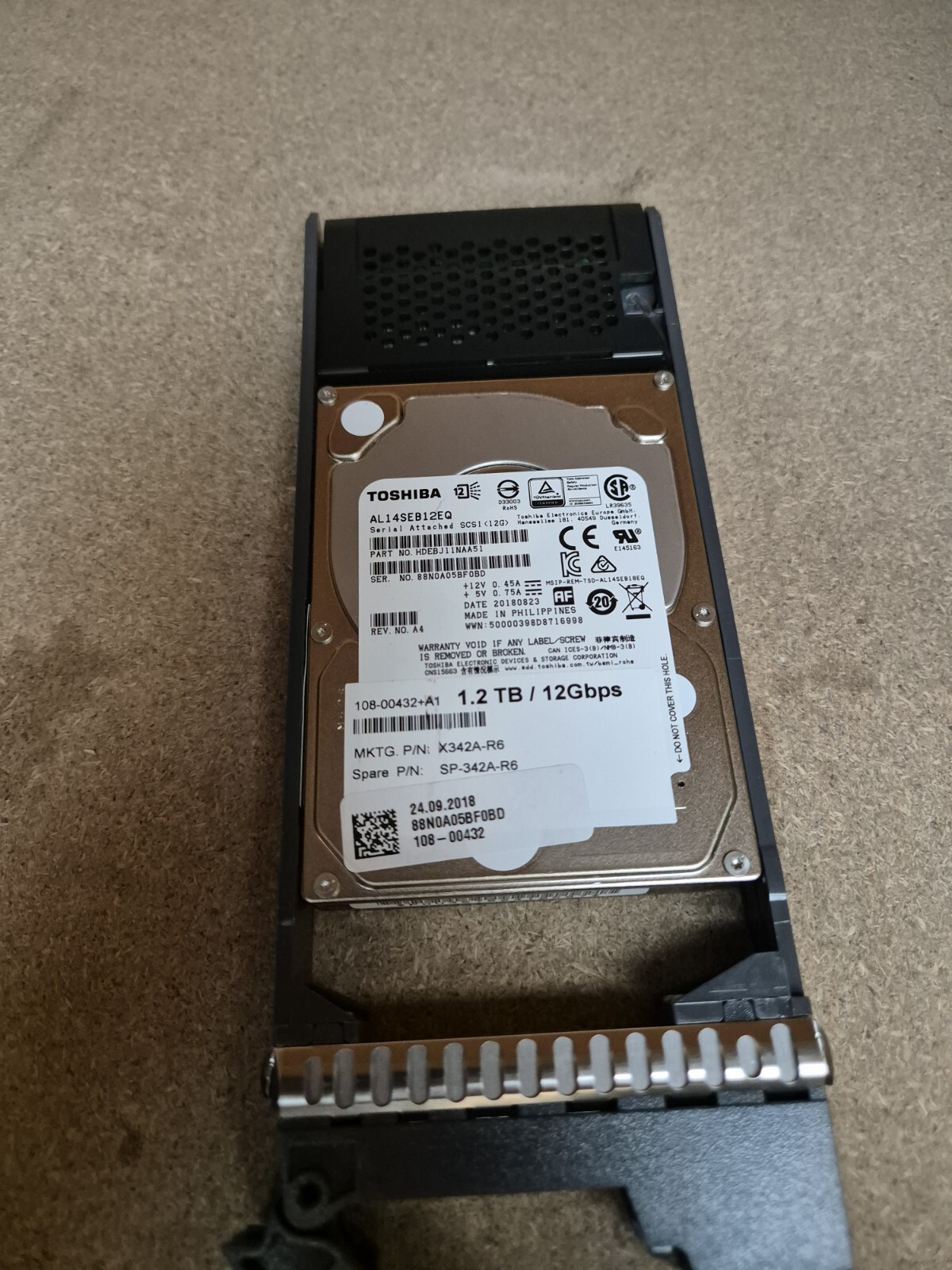 Netapp NAJ-1501 / 24x 1.2TB 12GBPS SFF / 2x IOM12 / 2 x 913w / FAS8200 / 224C
