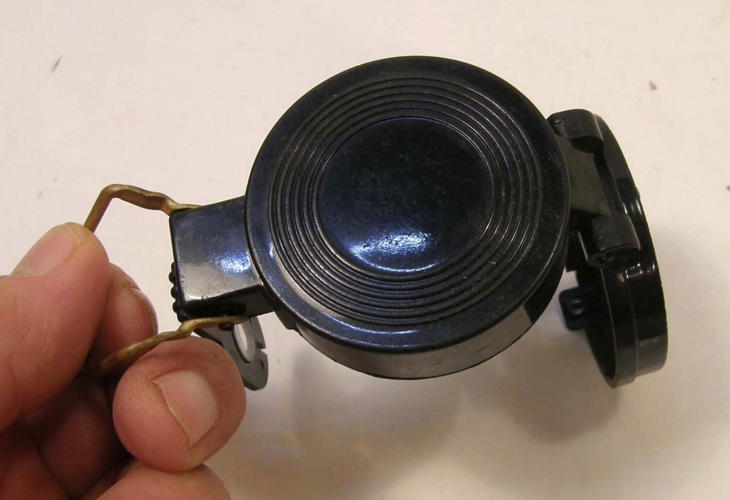 VINTAGE MILITARY ENGINEER CORPS STYLE DIRECTIONAL FOLDING POCKET COMPASS