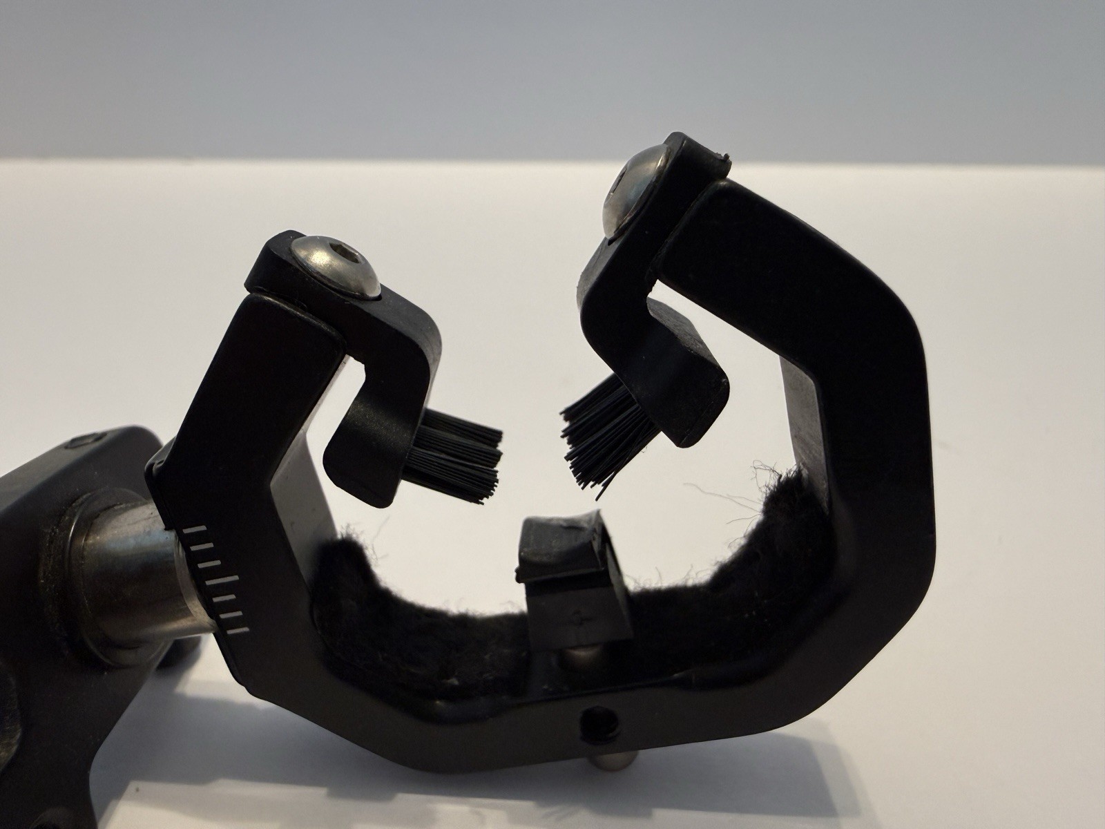 NAP Quicktune 360 Capture Arrow Rest Right Hand Black Great Condition