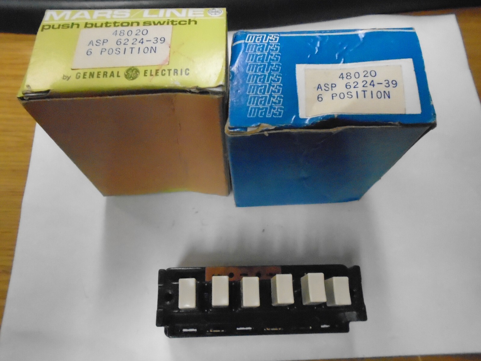 NOS GENUINE GE Appliance Push Button Switch P/N: ASP 6224-39 Alt: 48020