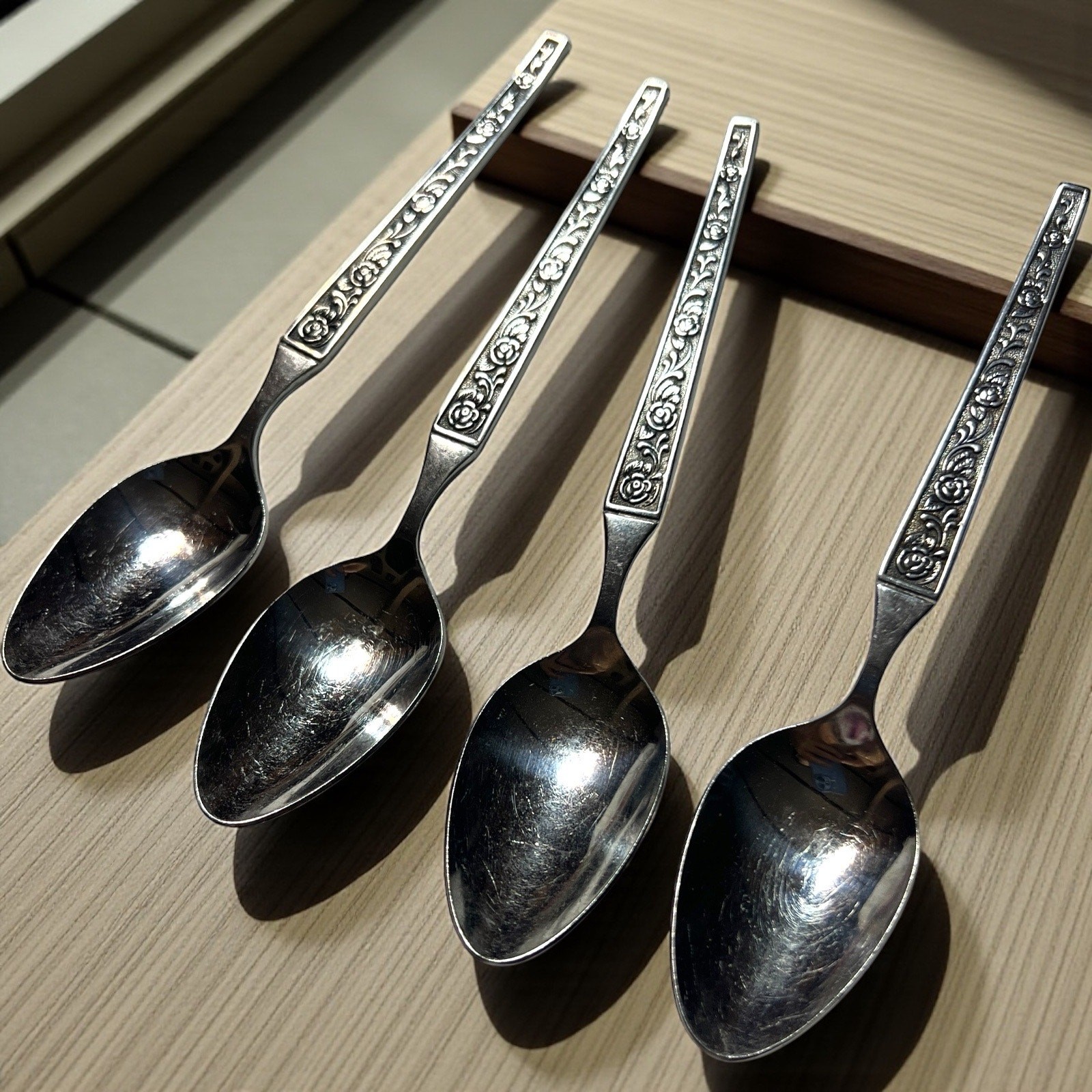 Oxford Hall Rosen Stainless Japan Vintage Flatware Set of 4 Teaspoons Rose Vine