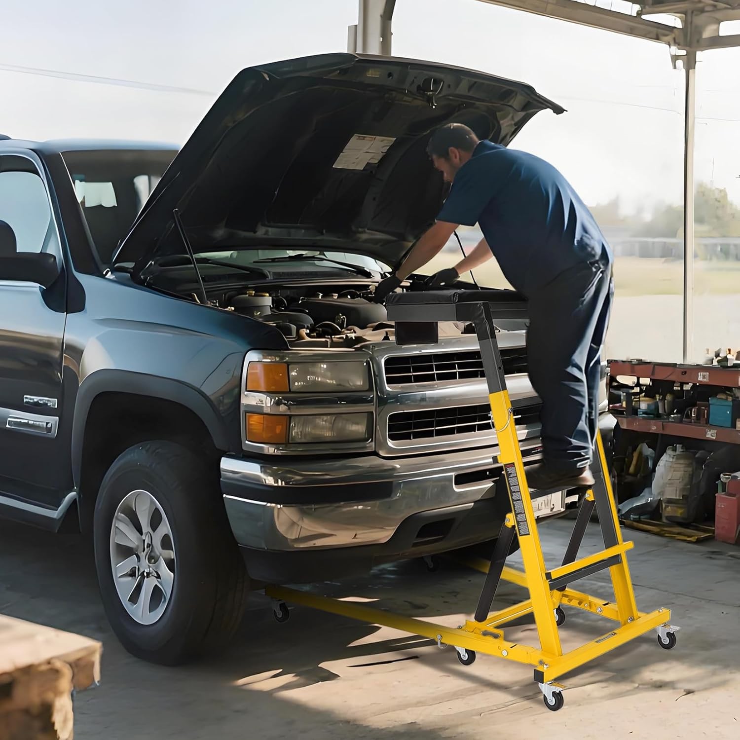 Adjustable Garage Creeper with Lockable Wheels, Tool Pouch & Ergonomic Design