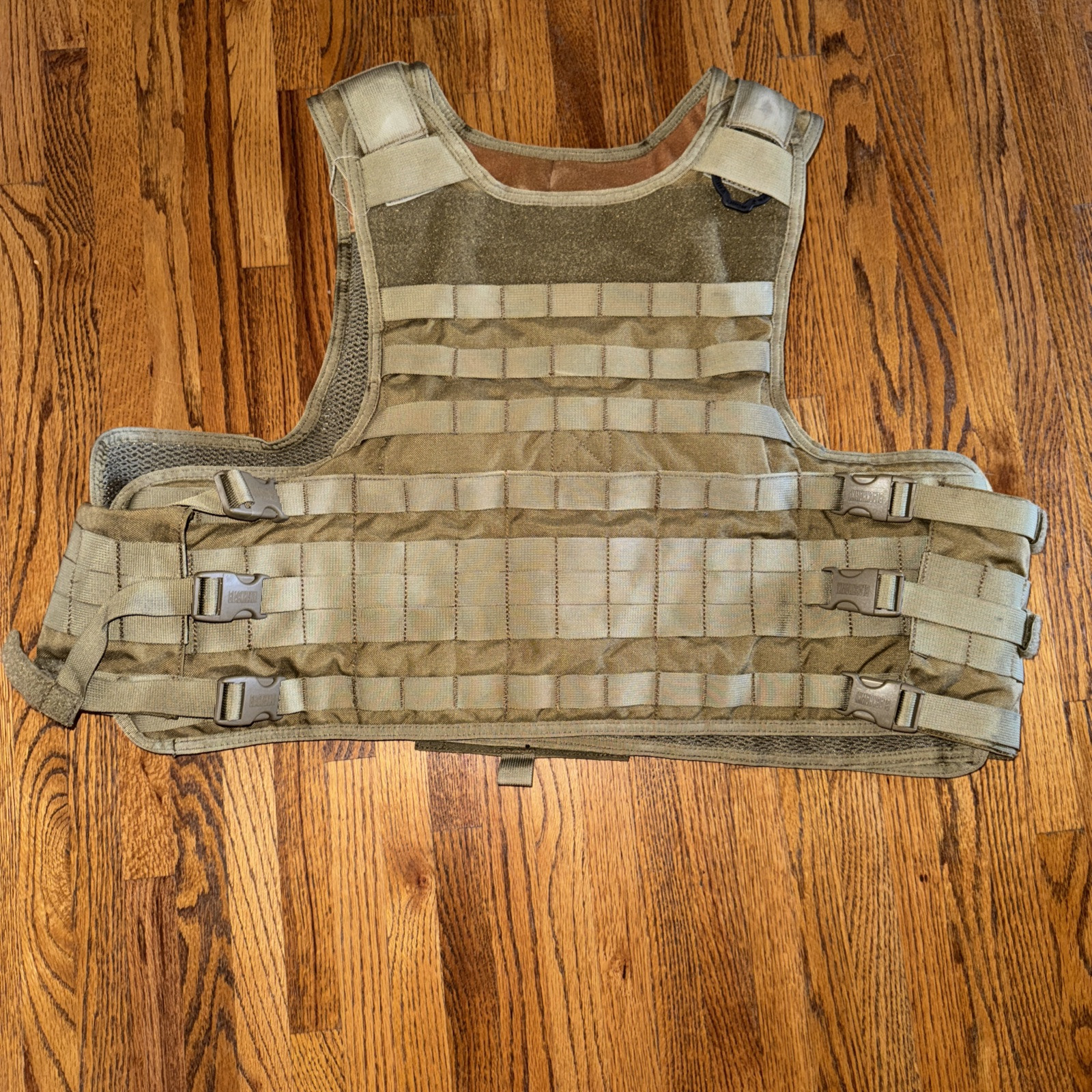 Blackhawk Plate Carrier Strike Molle Khaki Size Large New No Tags