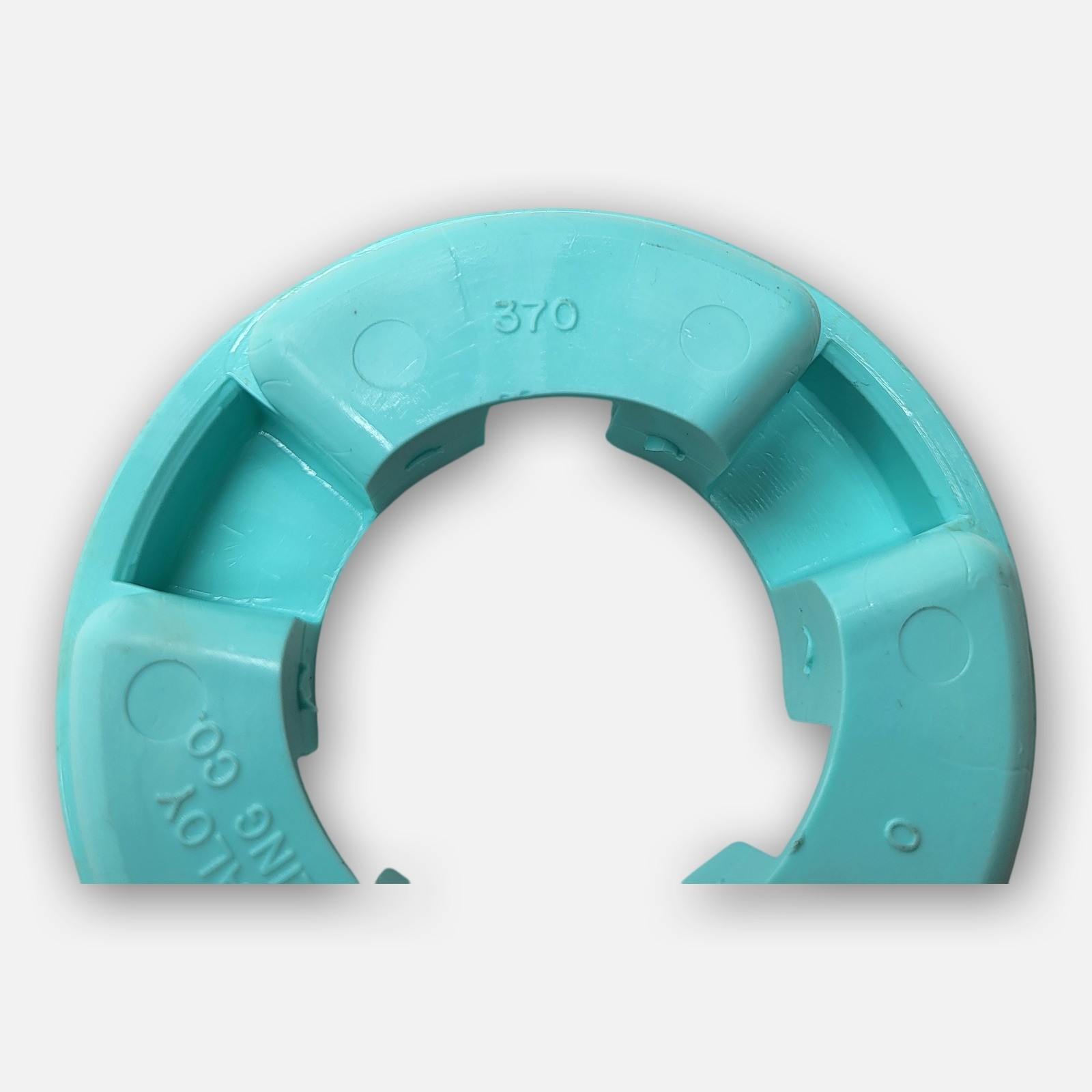 NEW MAGNALOY 370 COUPLING INSERT