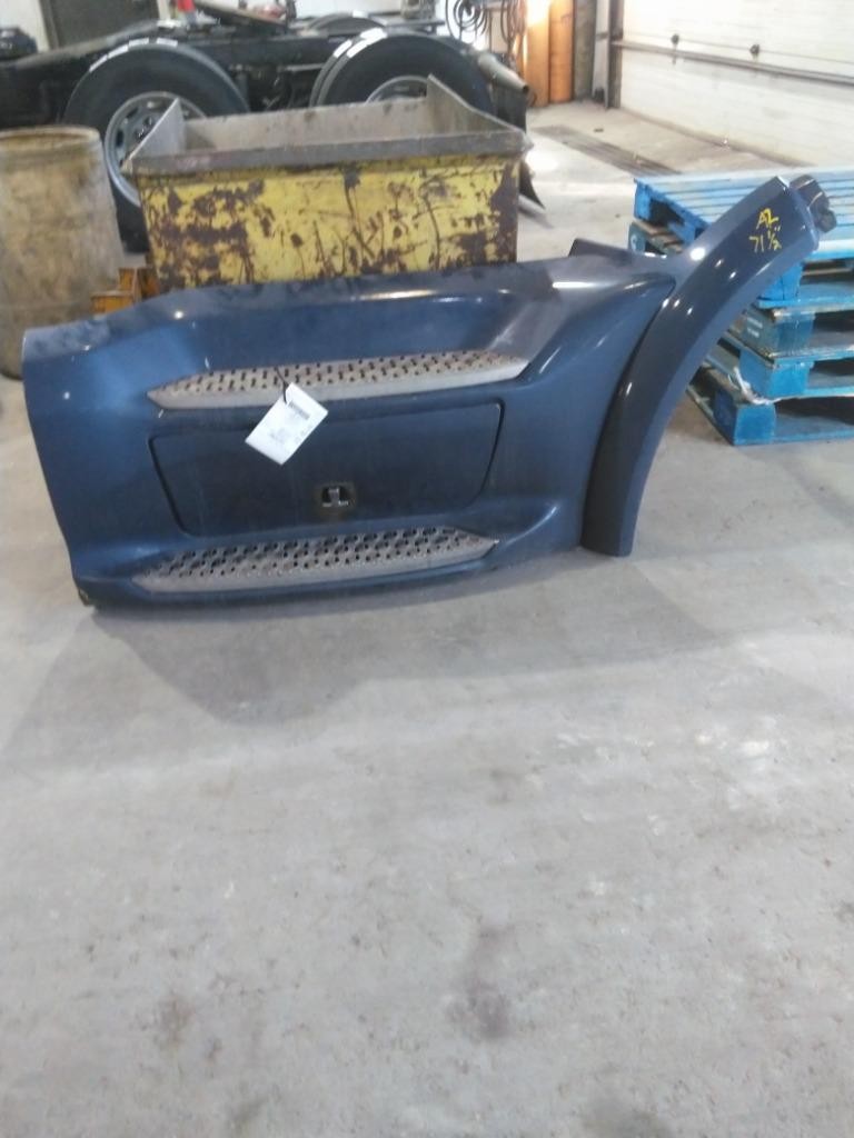 For 2013 PETERBILT 579 SIDE FAIRING Right ,  MN