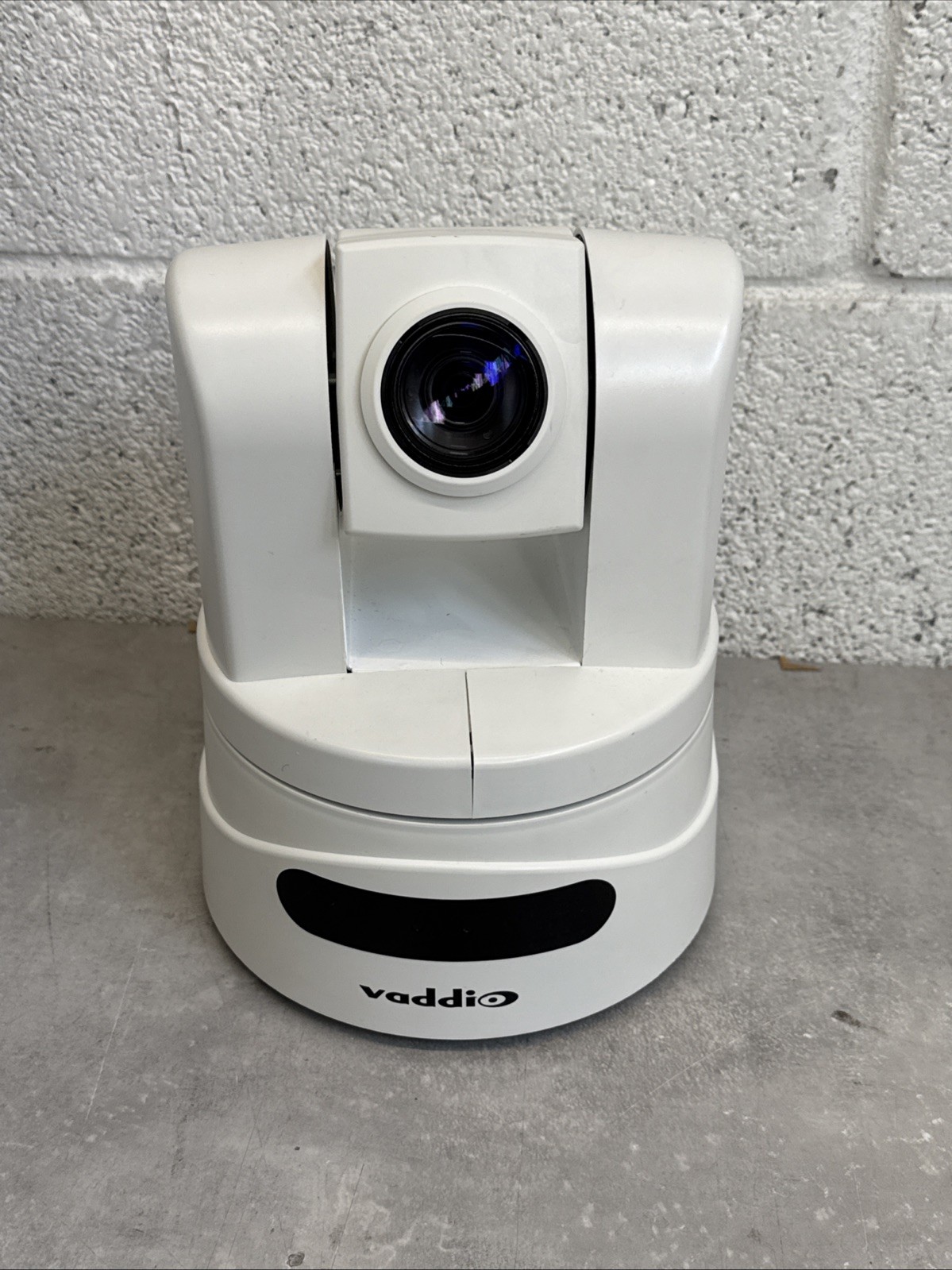 Vaddio ClearVIEW HD-19 Arctic White PTZ Camera (998-6900-000AW) - Unit Only