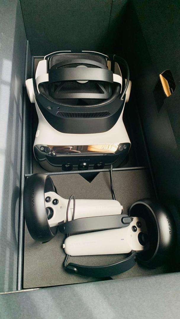 Varjo XR-4 focal Edition mixed-reality headset 2023