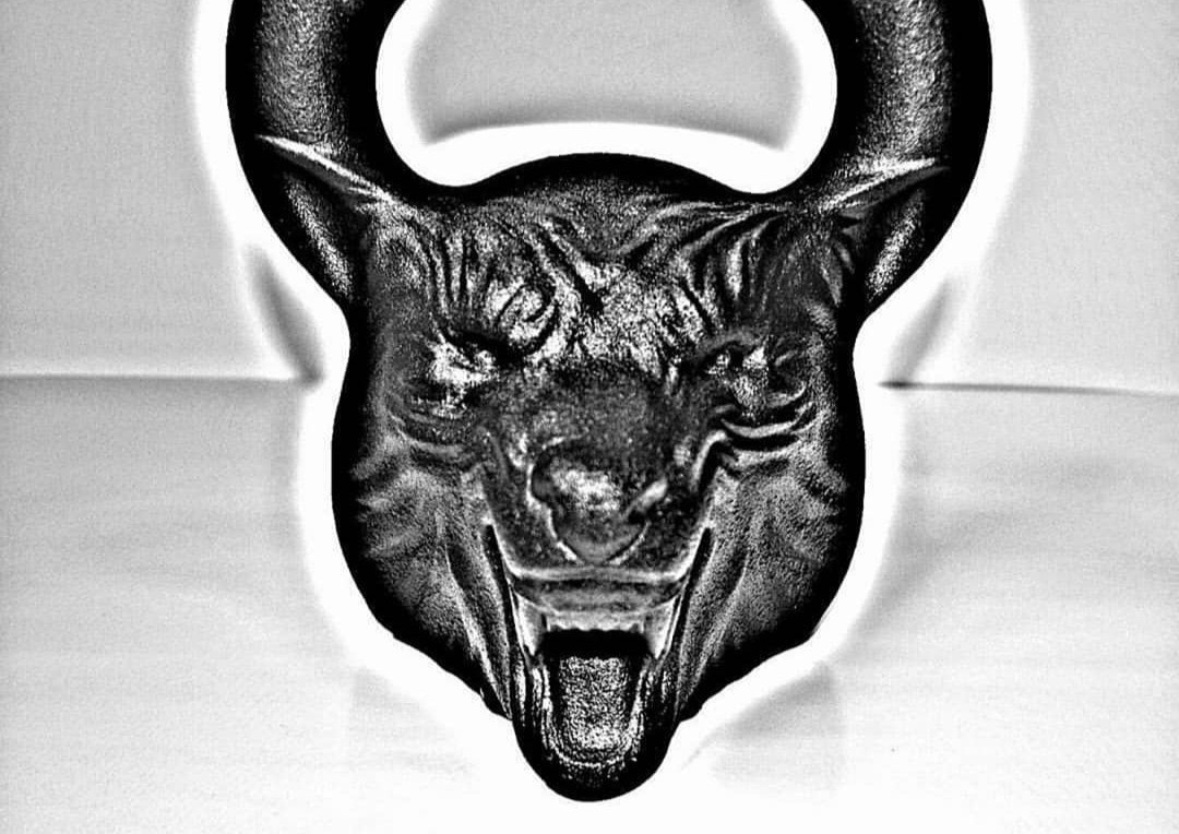Kettlebell Pattern (Mold) 35lb Wolf Design ZOOBELLS