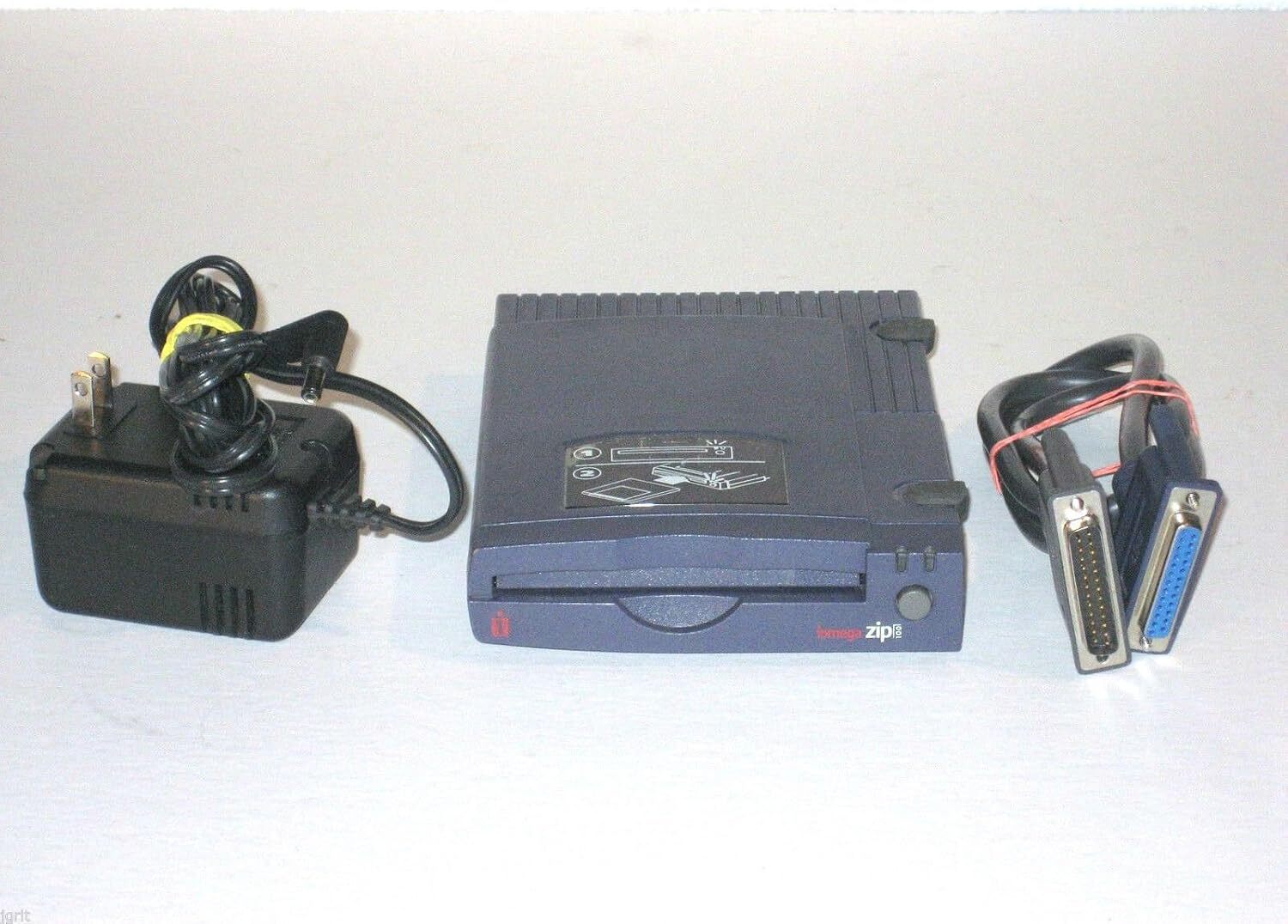 Iomega Zip 100 External Parallel Port Drive Z100P2 with Data Cable & AC Adapter