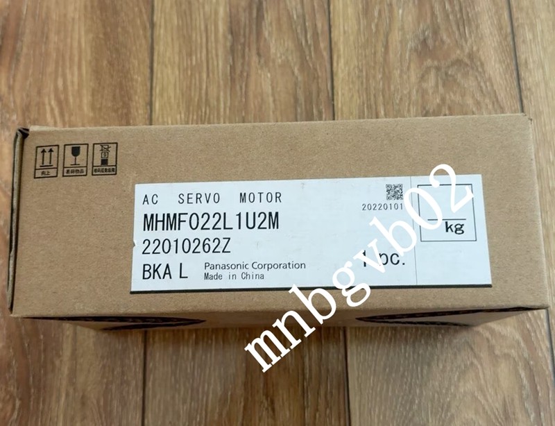 1PC New Panasonic MHMF022L1U2M Servo Motor