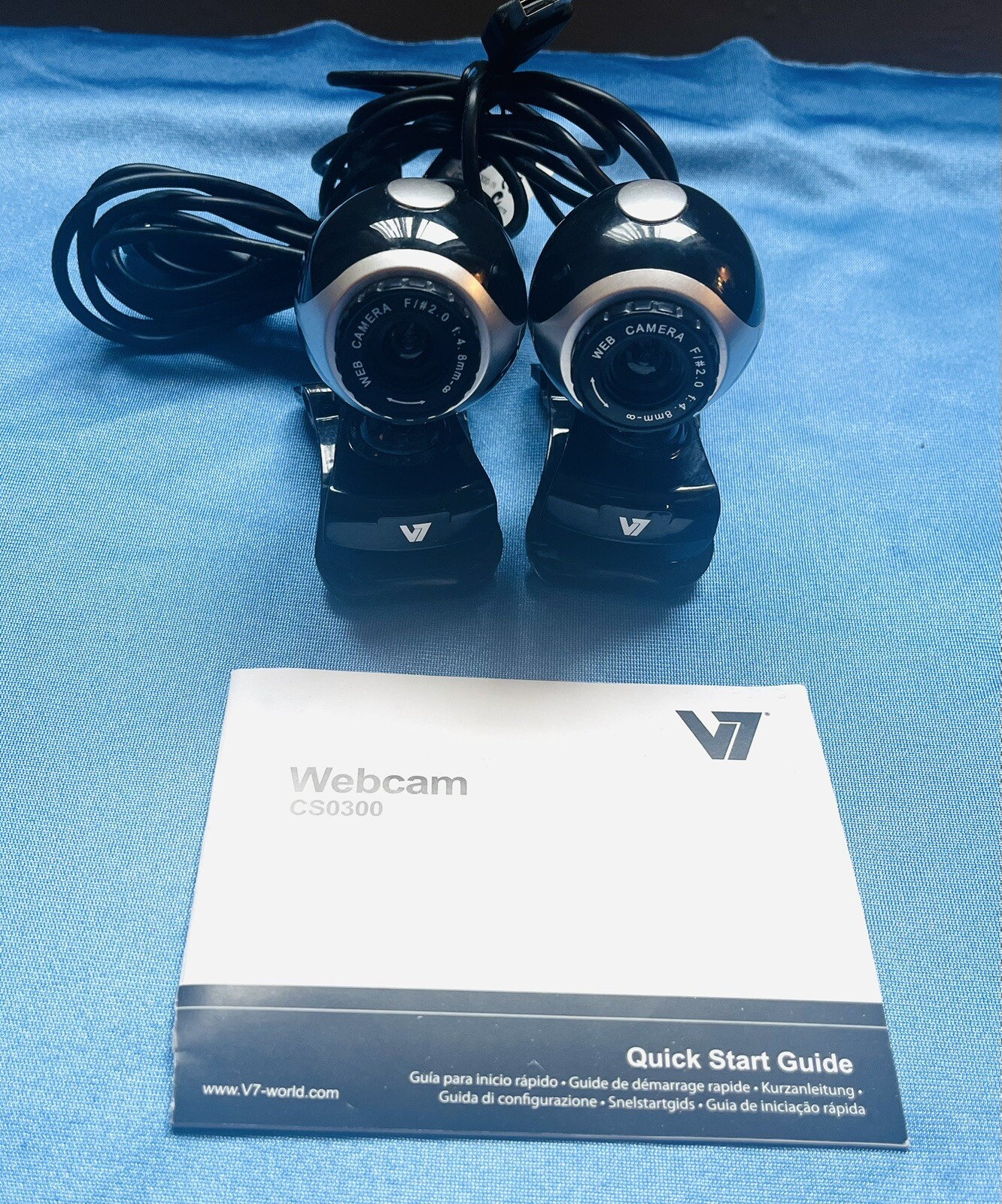 V7 Vantage Webcam 300 Web Cam (Lot of 2). PLUS START GUIDE