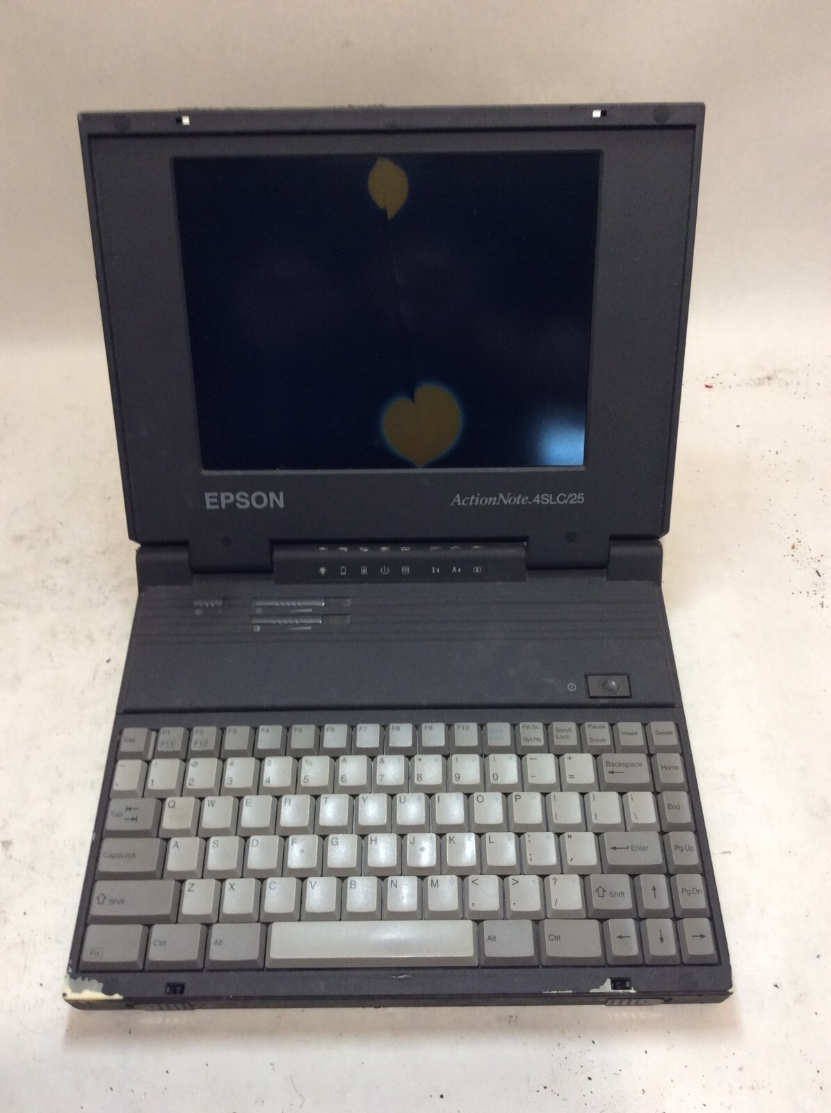 VINTAGE Epson ActionNote 4SLC/25 AN-3S25 486SLC Laptop UNTESTED -PP