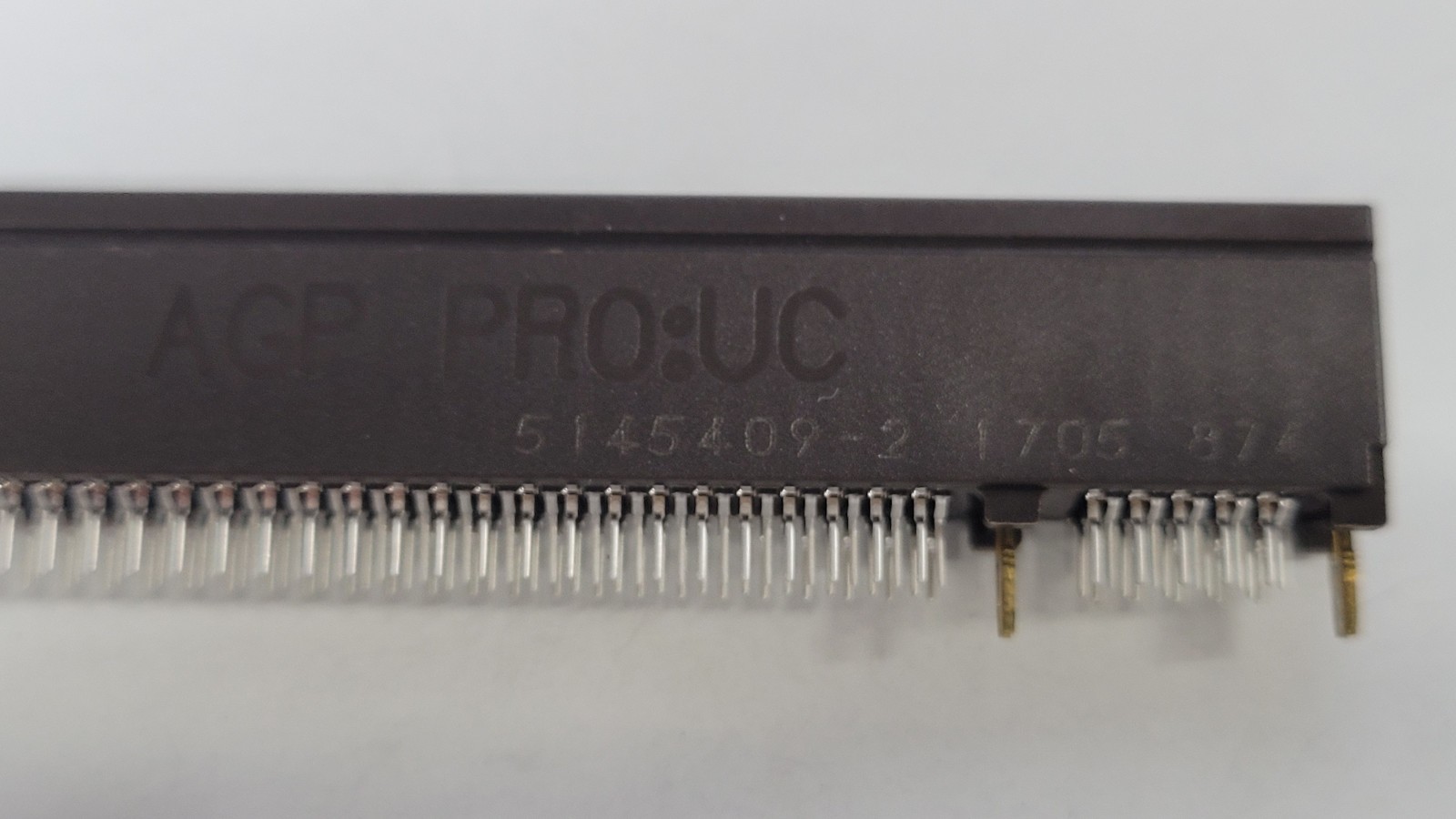 AMP AGP Pro:UC 5145409-2 Card Edge Connector