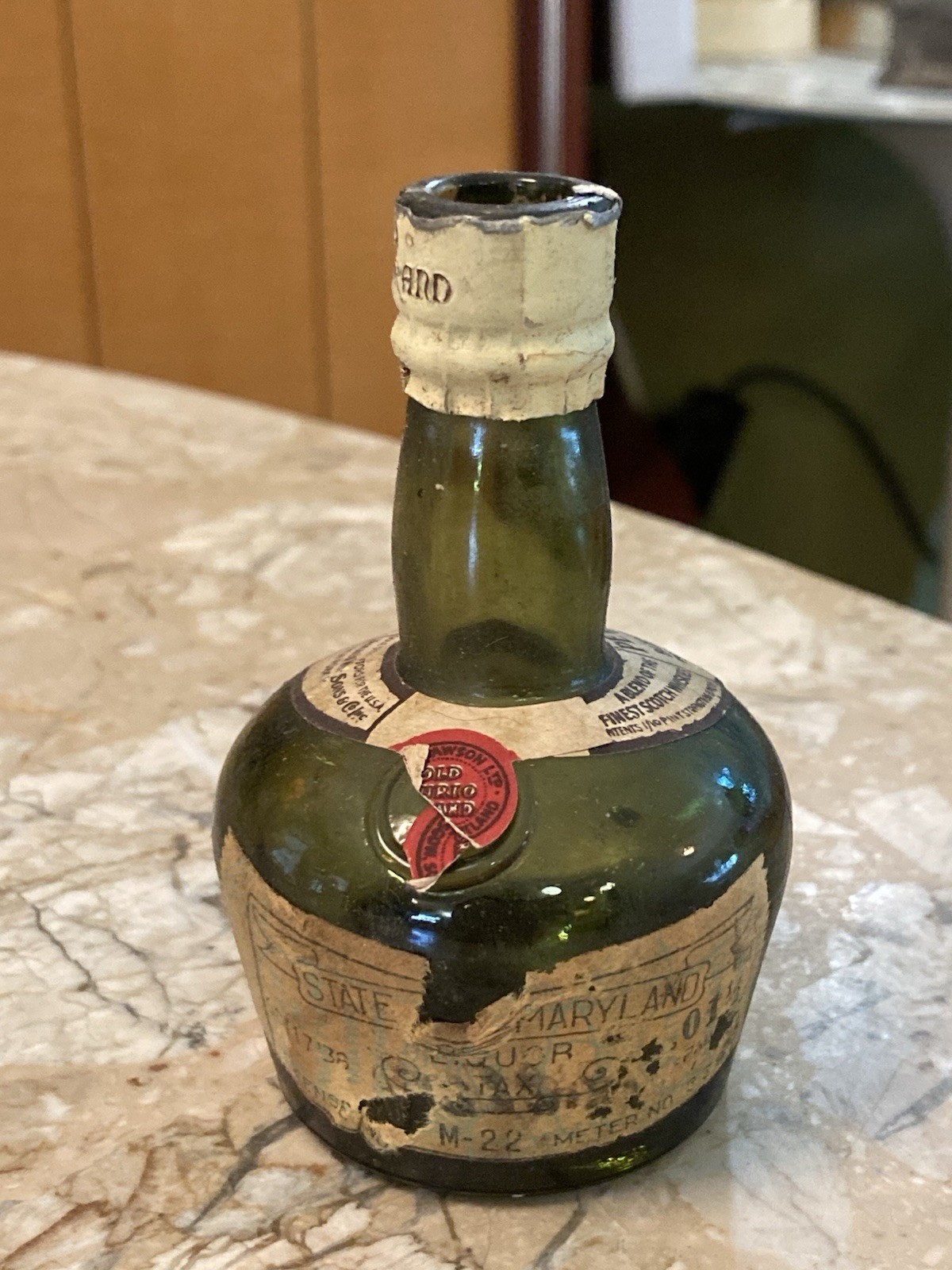 Vintage Peter Dawson Blended Scotch Whiskey Green Glass Bottle 1/10 Pint 1938