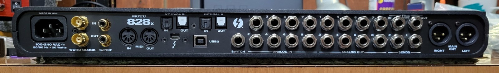 MOTU 828x EXCELLENT Thunderbolt / USB 2.0 Audio Interface