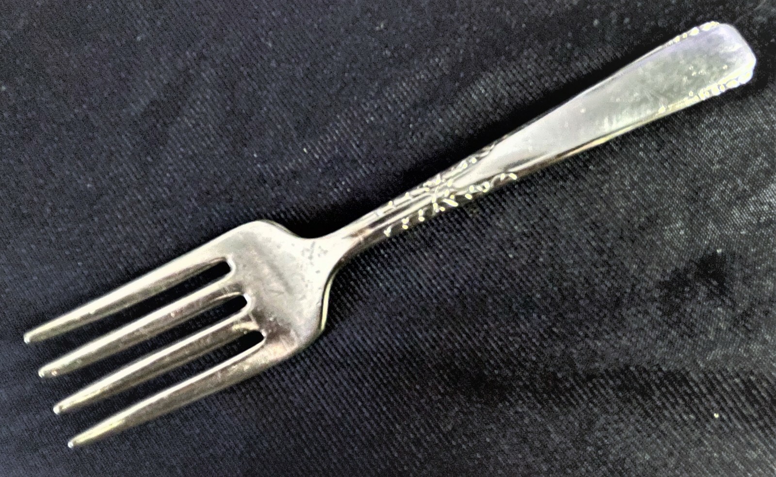 Child's Spoon in Banbury / Brookwood (1950) by 1881 Rogers: SHIPS FREE & INSURED