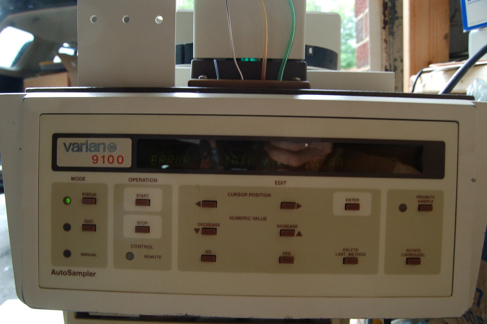 Varian 9100 autosampler HPLC LC sampler auto