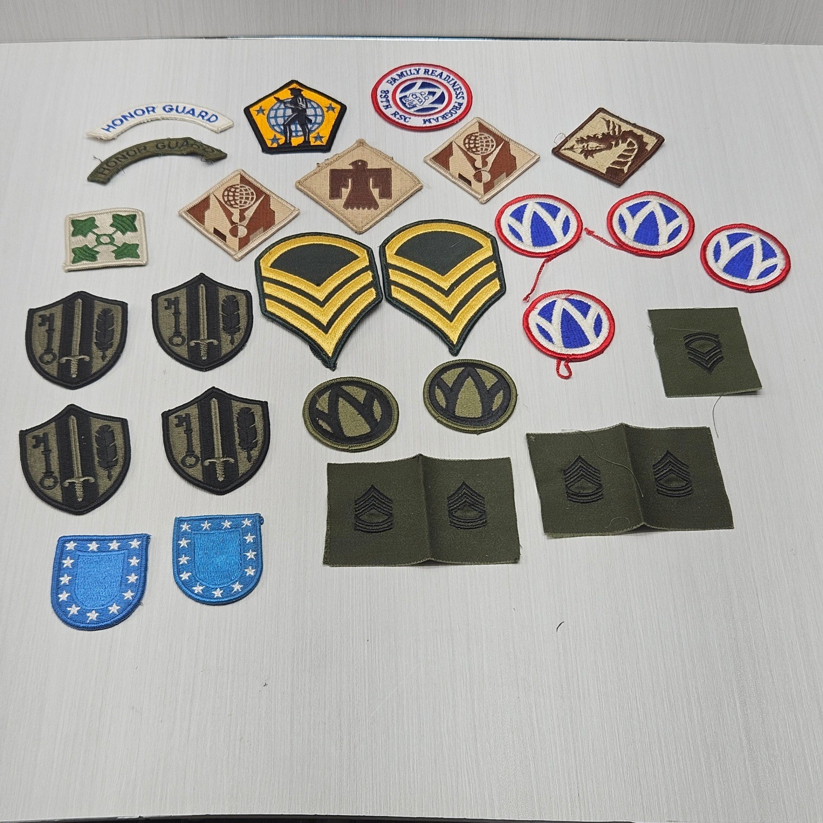 Lot of 25 Vintage Military Patches Honor Guard Rank Insignia Unit Emblems Mixed