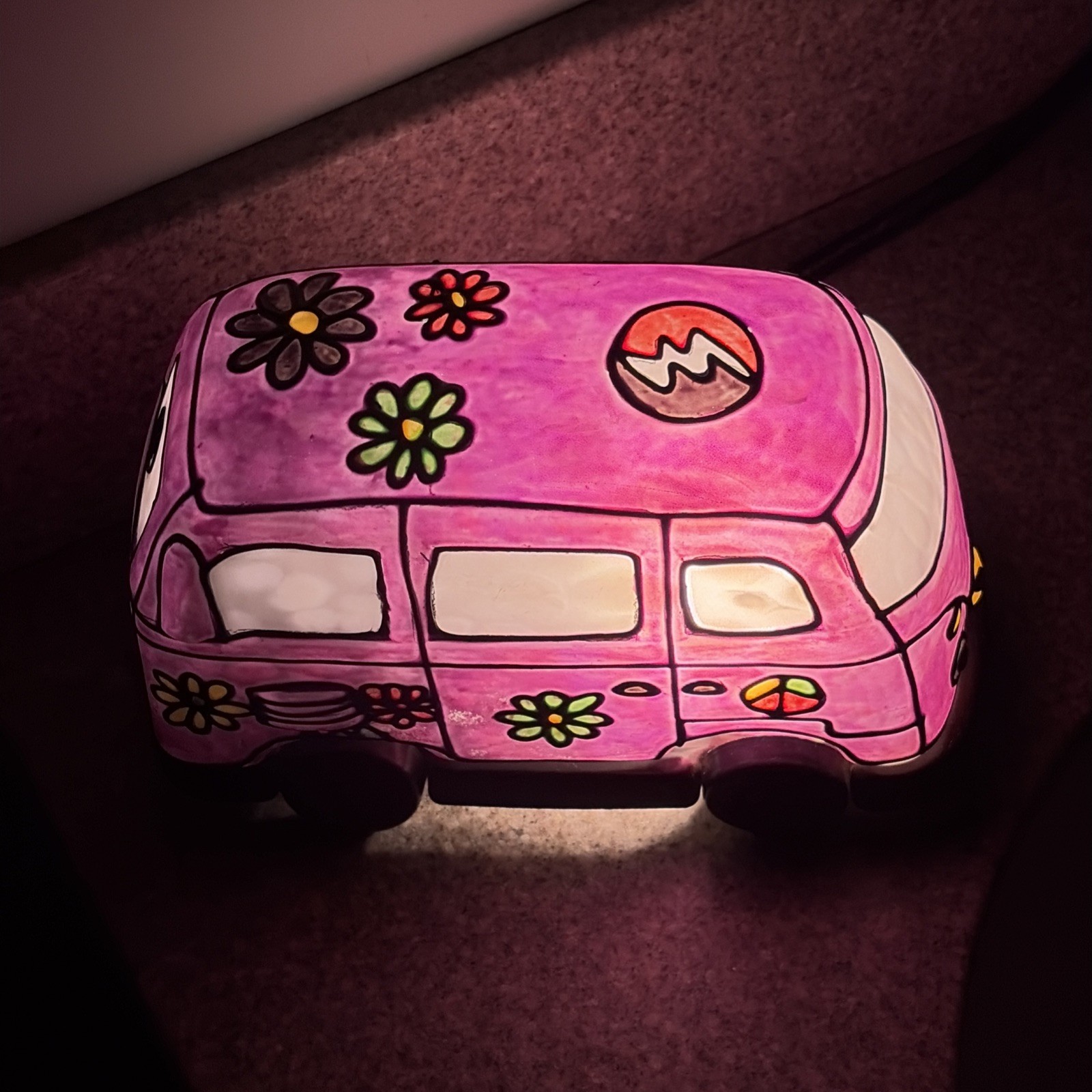 VTG Tiffany Style Collectable VW “Dead Head” Night Light 6.5”L x 4”H