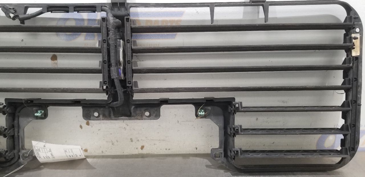 18 GMC SIERRA 1500 5.3L AIR SHUTTER