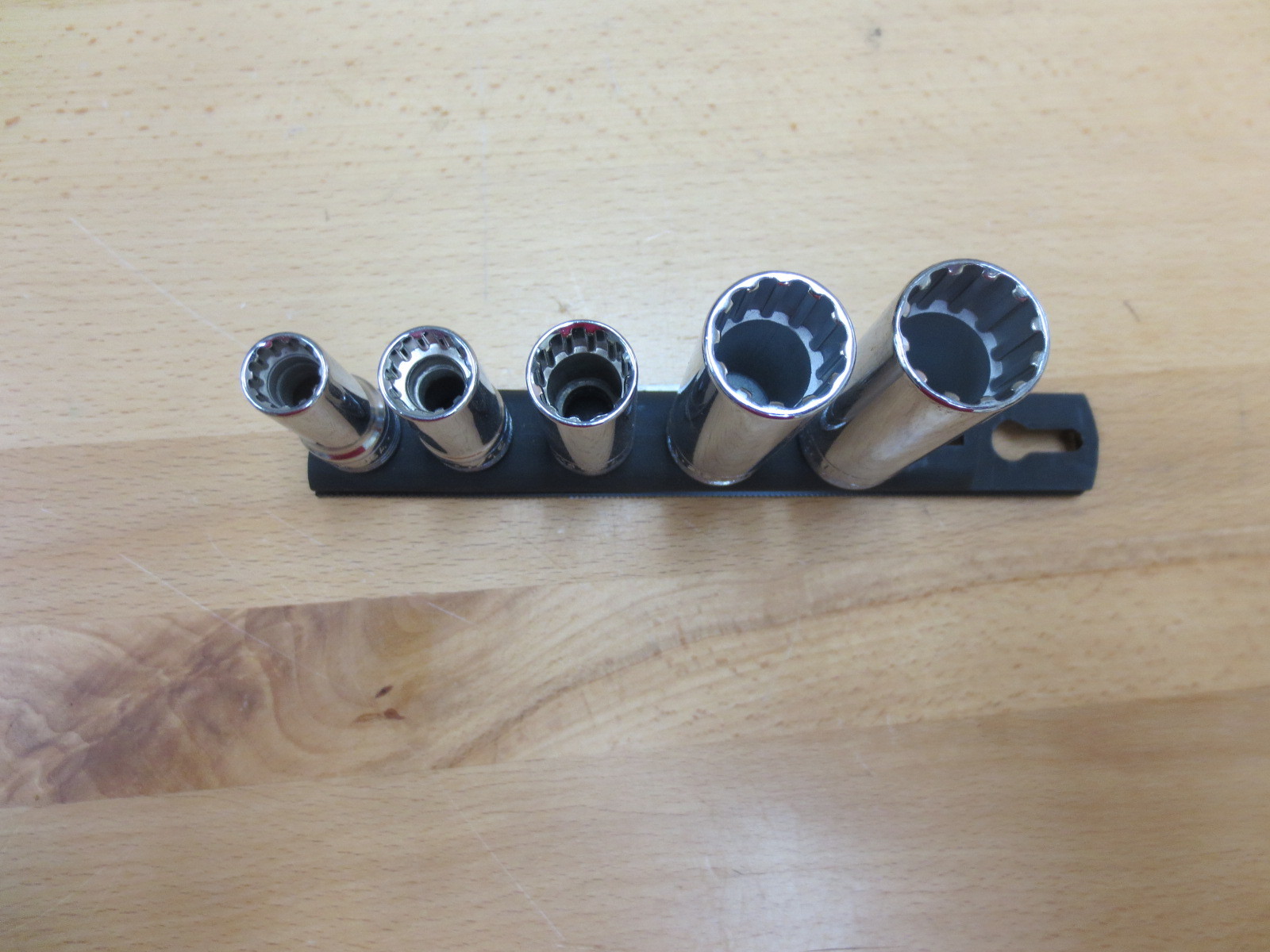 SK 4475 5 Pc., 3/8" Drive, SAE, Deep, Socket Set (Universal Spline) USA!