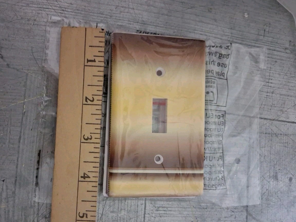 2 Plastic Single Toggle Light Switch Plate Beige Yellow Brown Beach / Desert