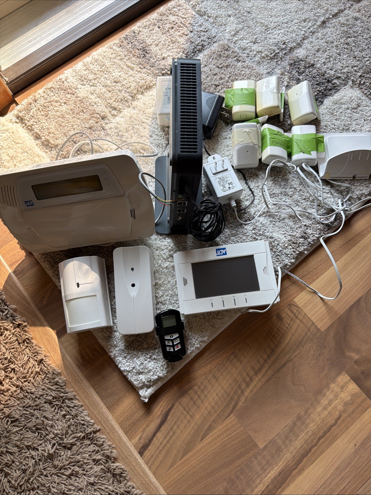 ADT Security Alarm System Bundle SCW9057G-433 Cannot Test Listed For Parts