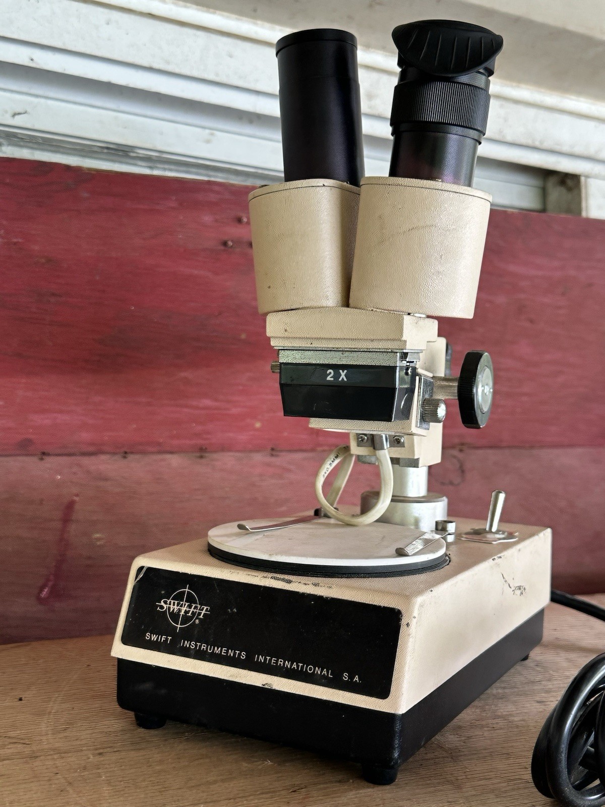 Swift M26 Stereo Microscope Binocular Upright 2x for Biological/Medical Lab