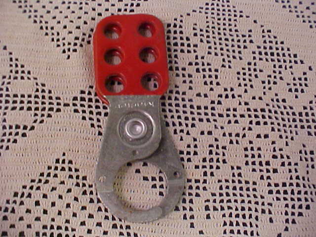 Master Lock Lockout Hasp Snap-On 6 Lock Red Rubber Good Condition